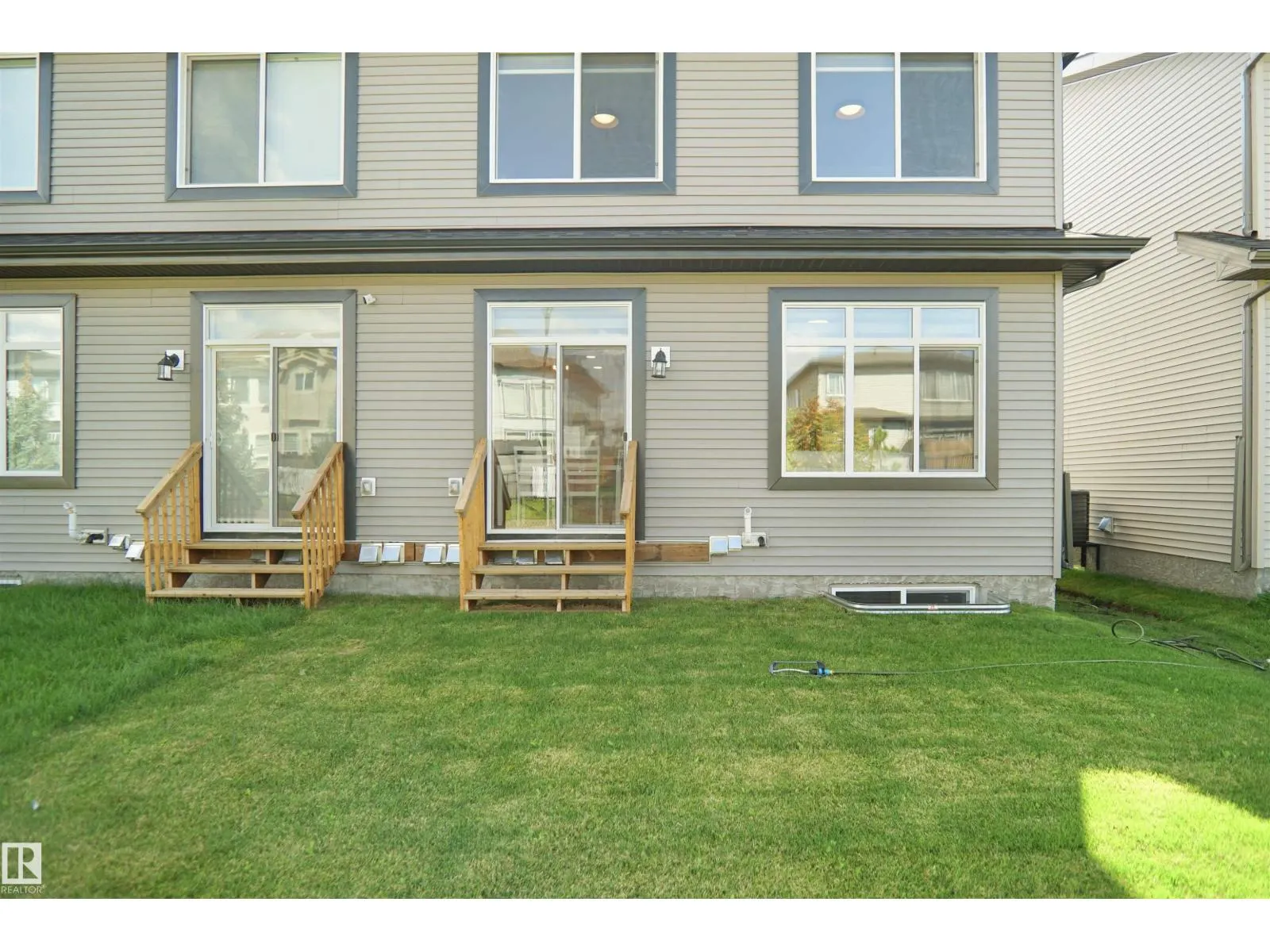 16230 19 AV SW