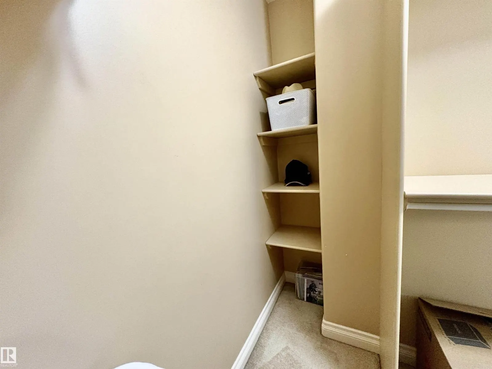 14907 109 AV NW