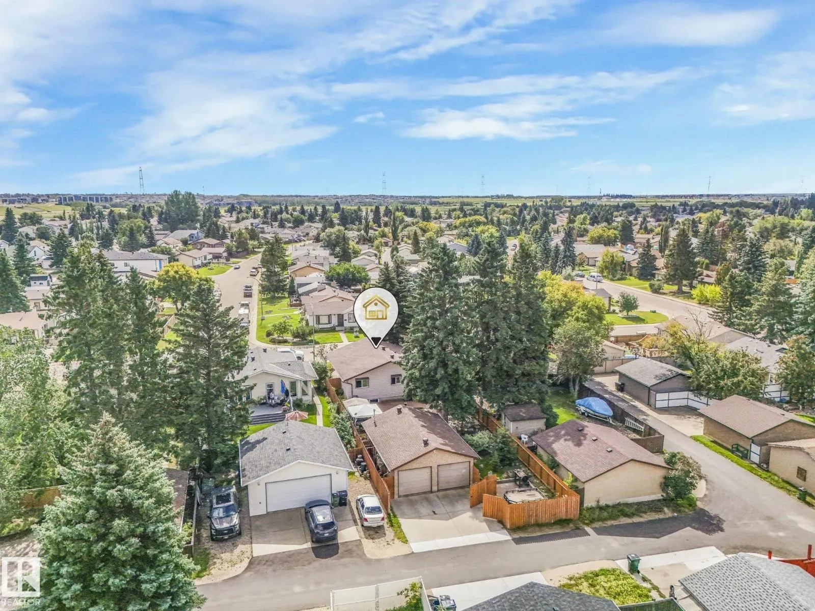 3608 15 AV NW