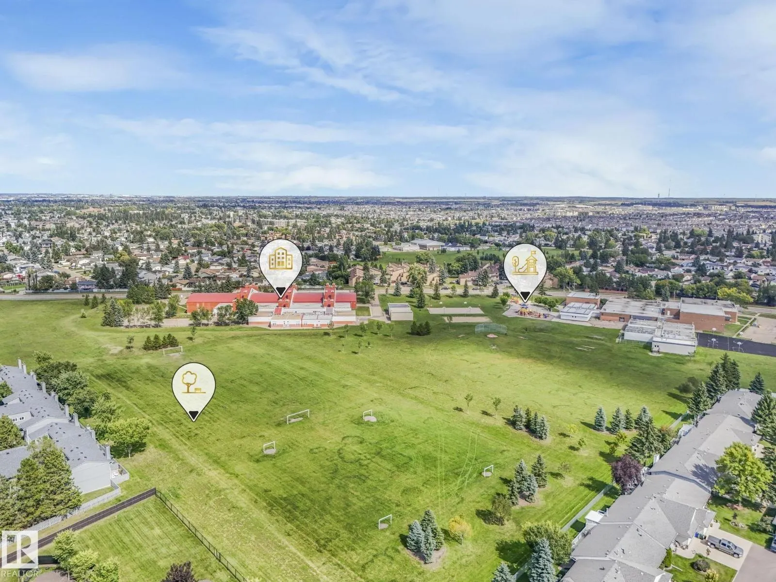 3608 15 AV NW