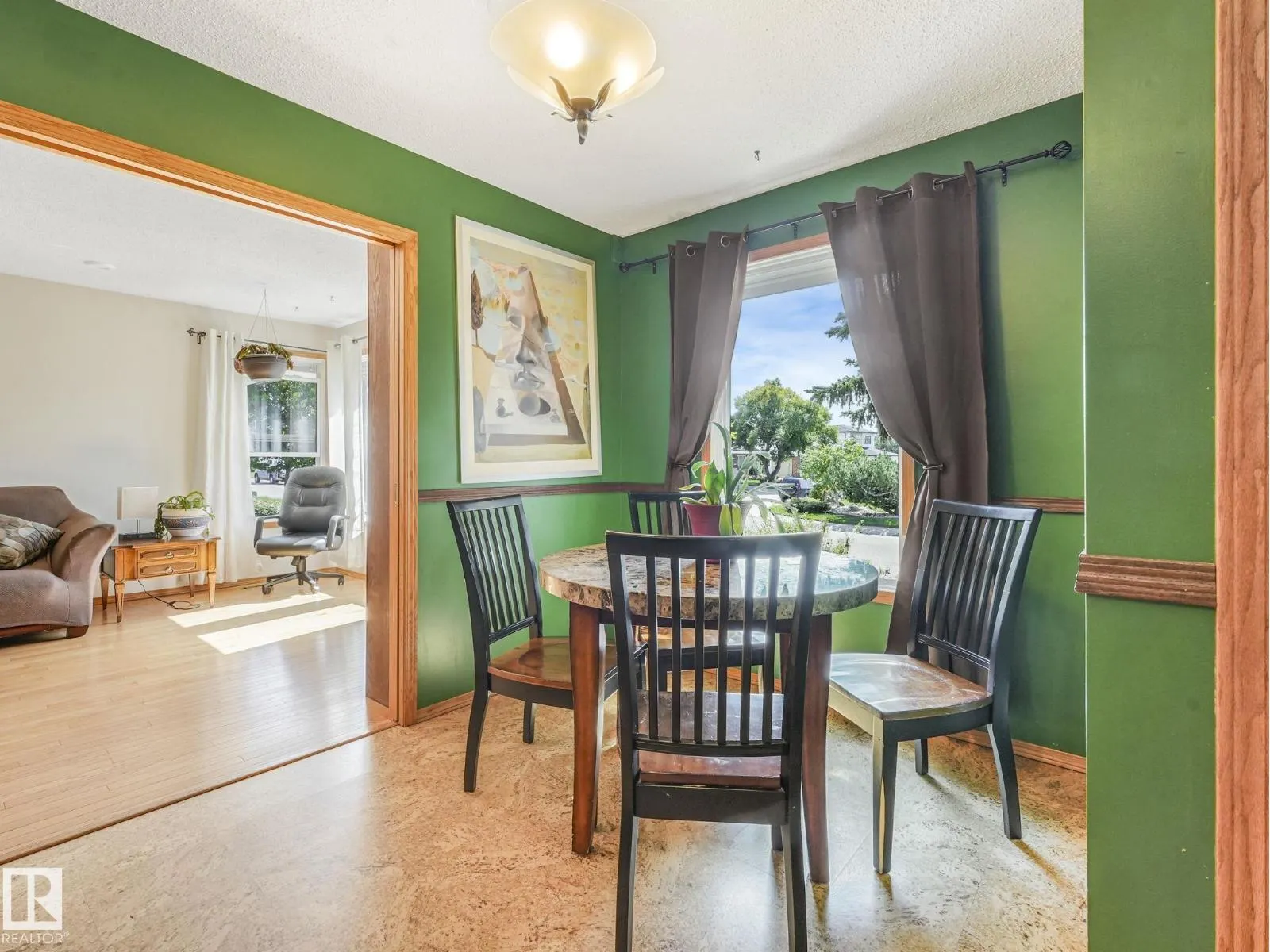 3608 15 AV NW