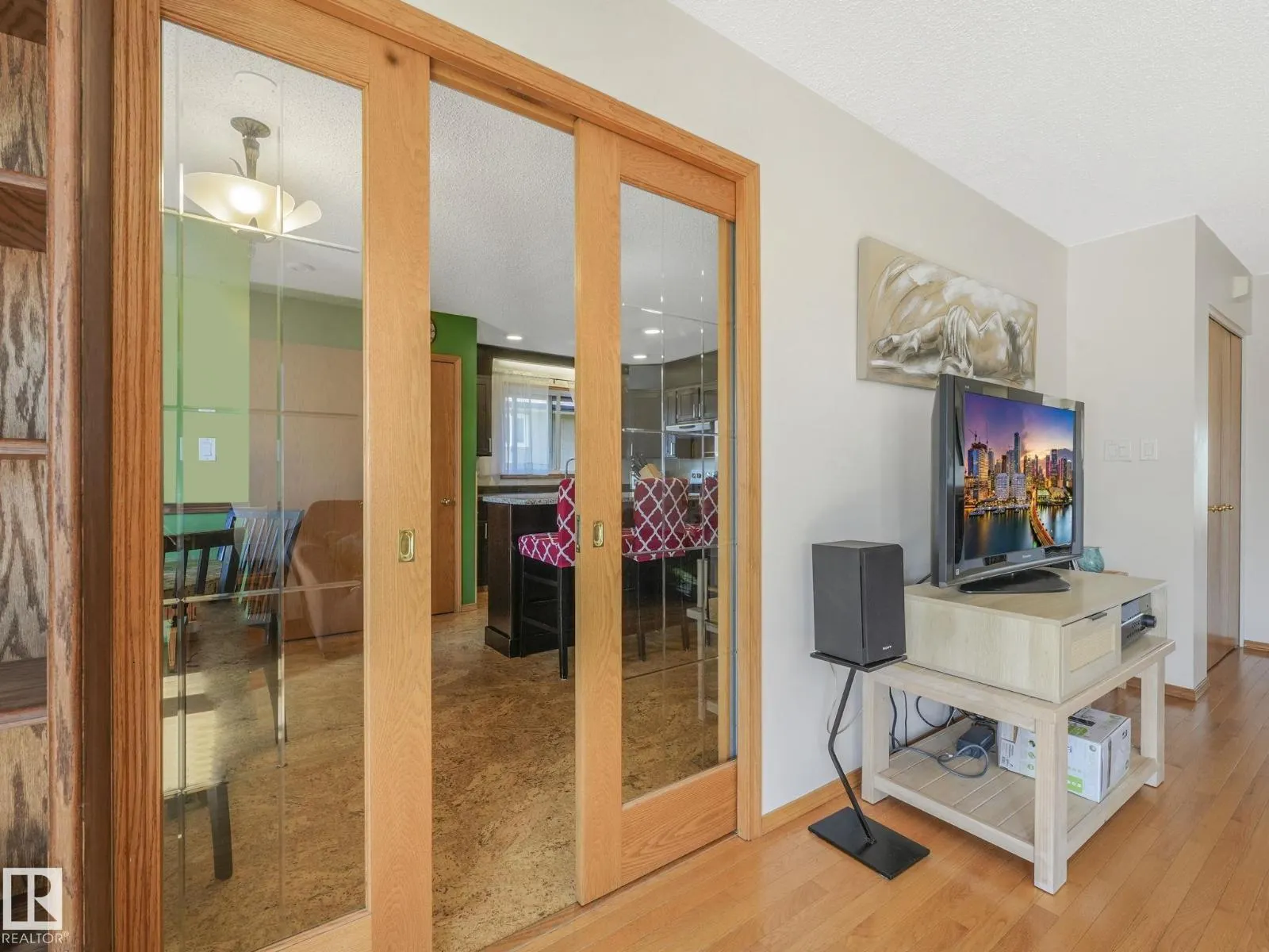 3608 15 AV NW
