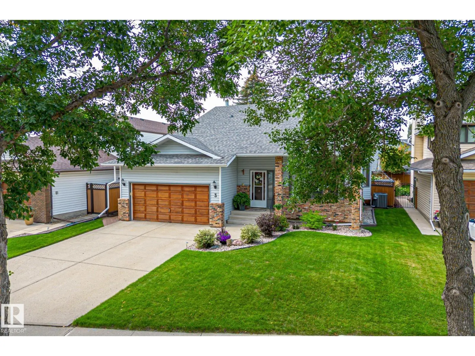 3 Durand PL