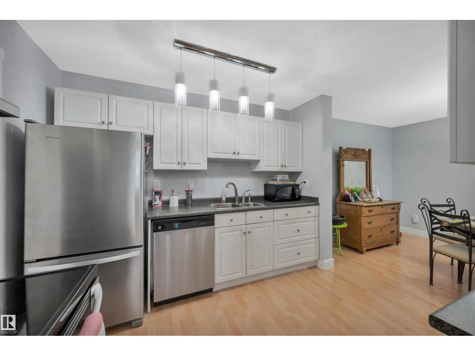 5790 172 ST NW