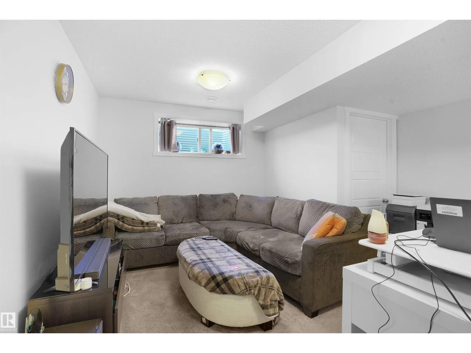 #39 6004 ROSENTHAL WY NW