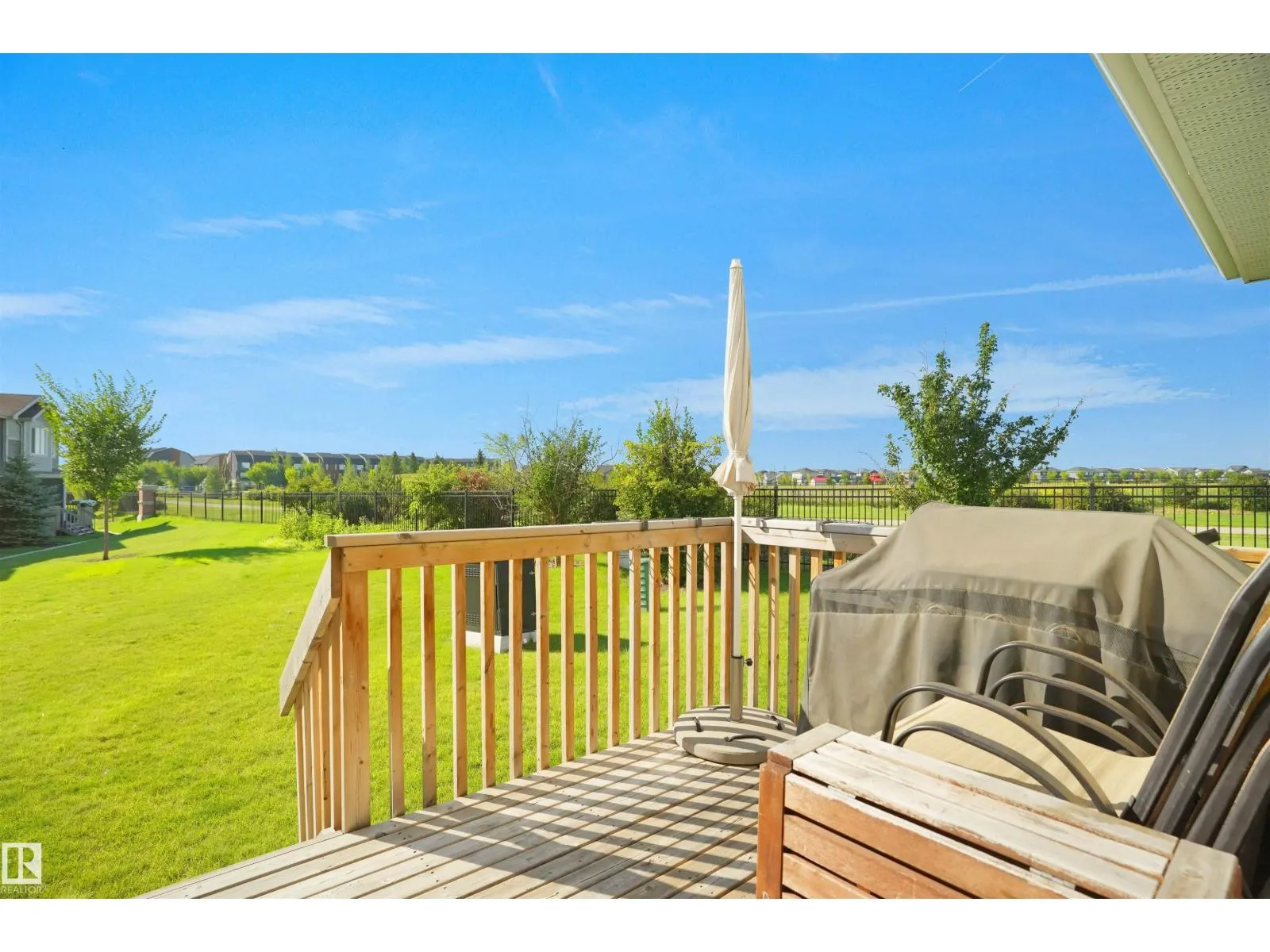 #39 6004 ROSENTHAL WY NW