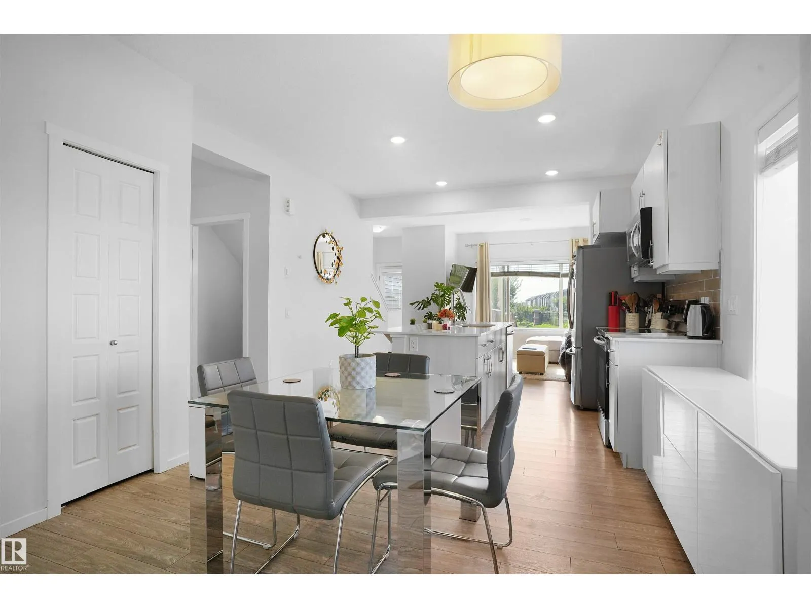 #39 6004 ROSENTHAL WY NW
