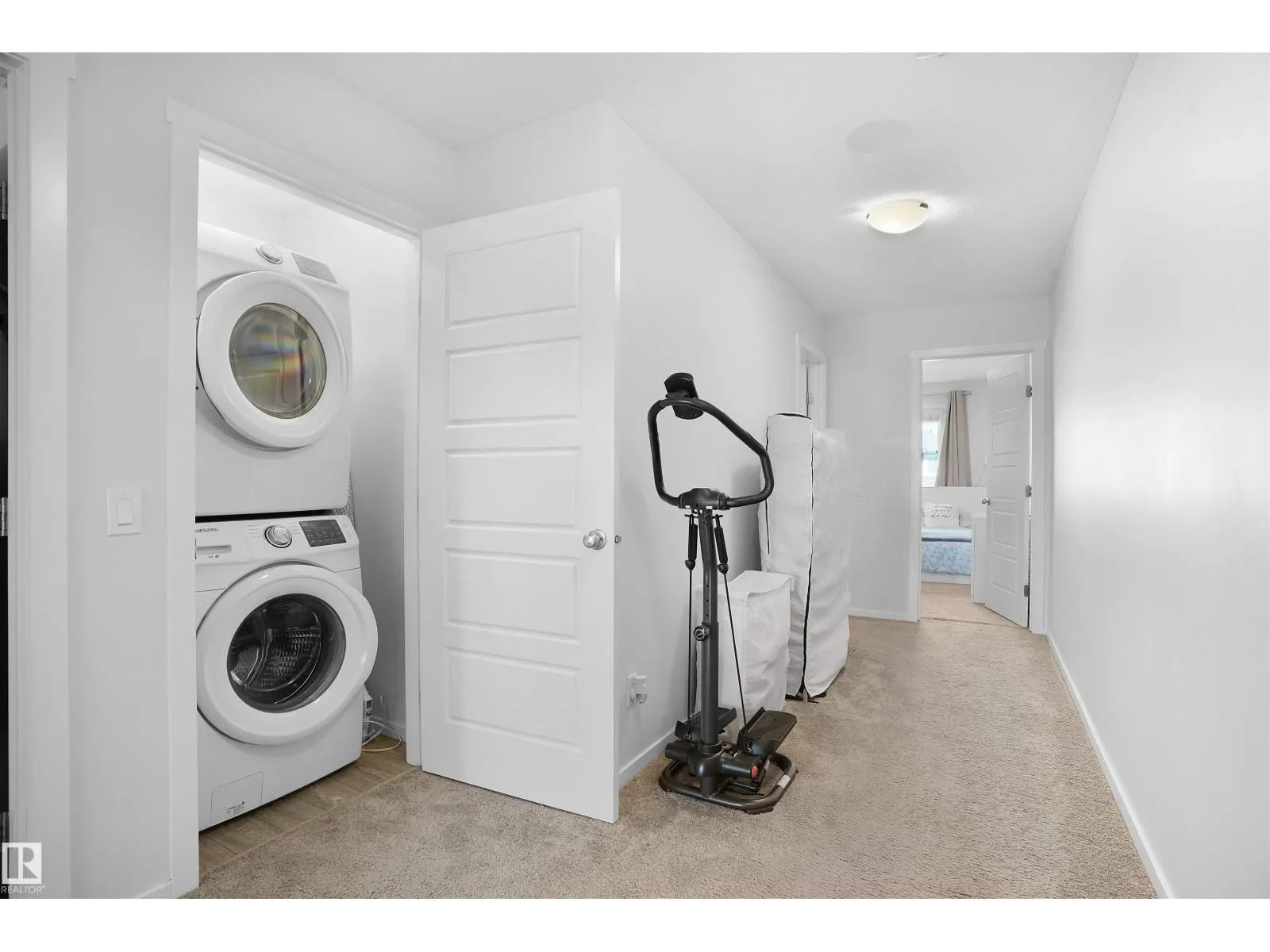 #39 6004 ROSENTHAL WY NW