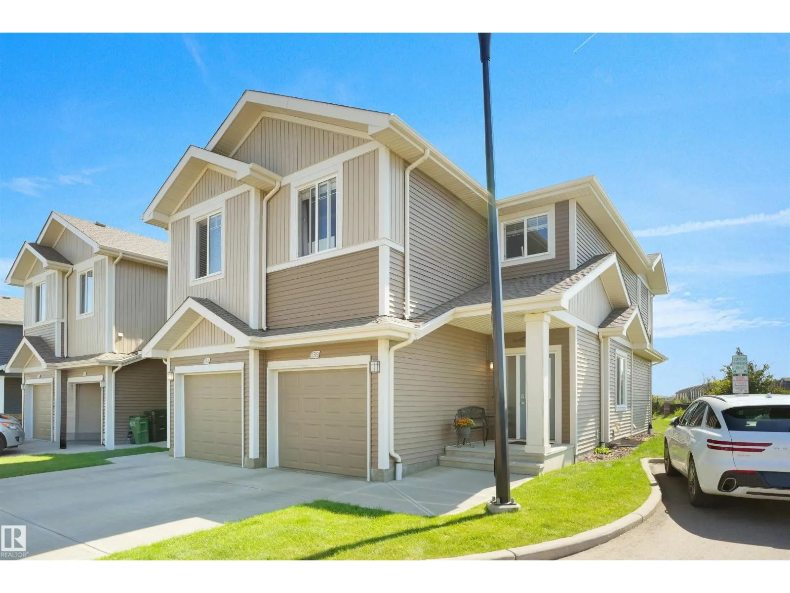 #39 6004 ROSENTHAL WY NW
