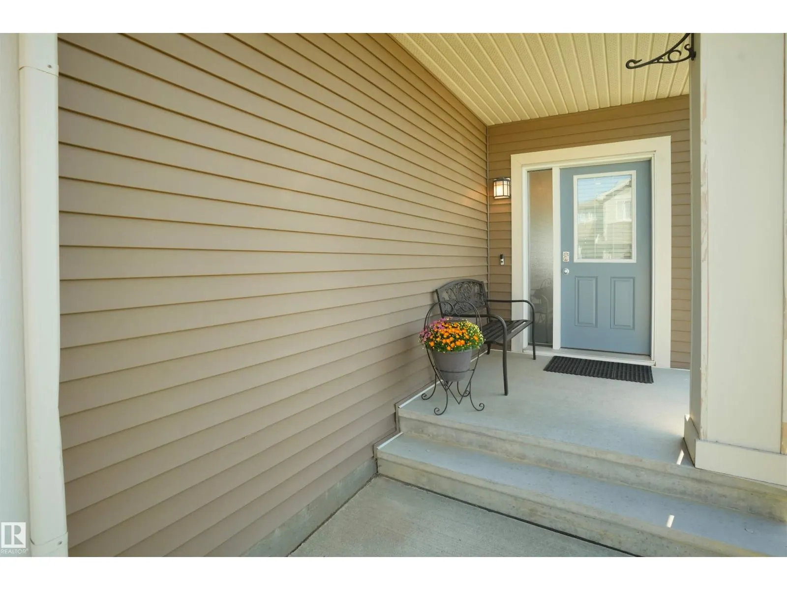 #39 6004 ROSENTHAL WY NW