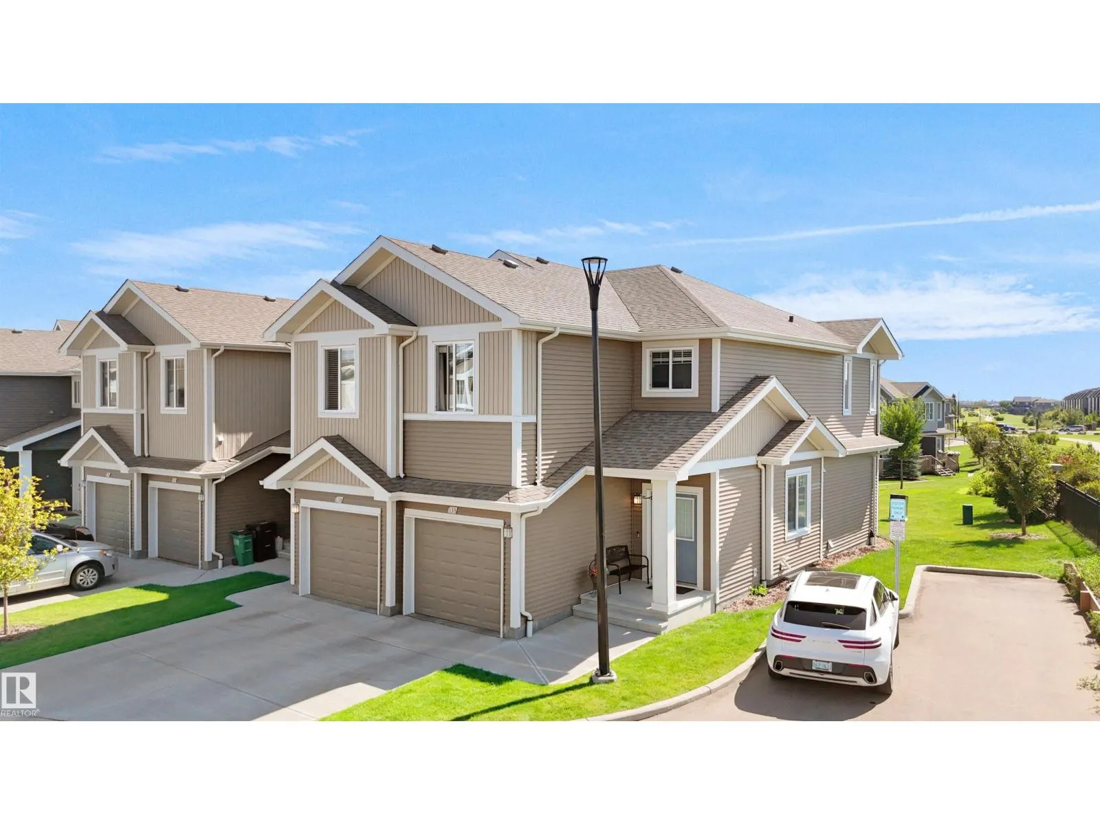 #39 6004 ROSENTHAL WY NW