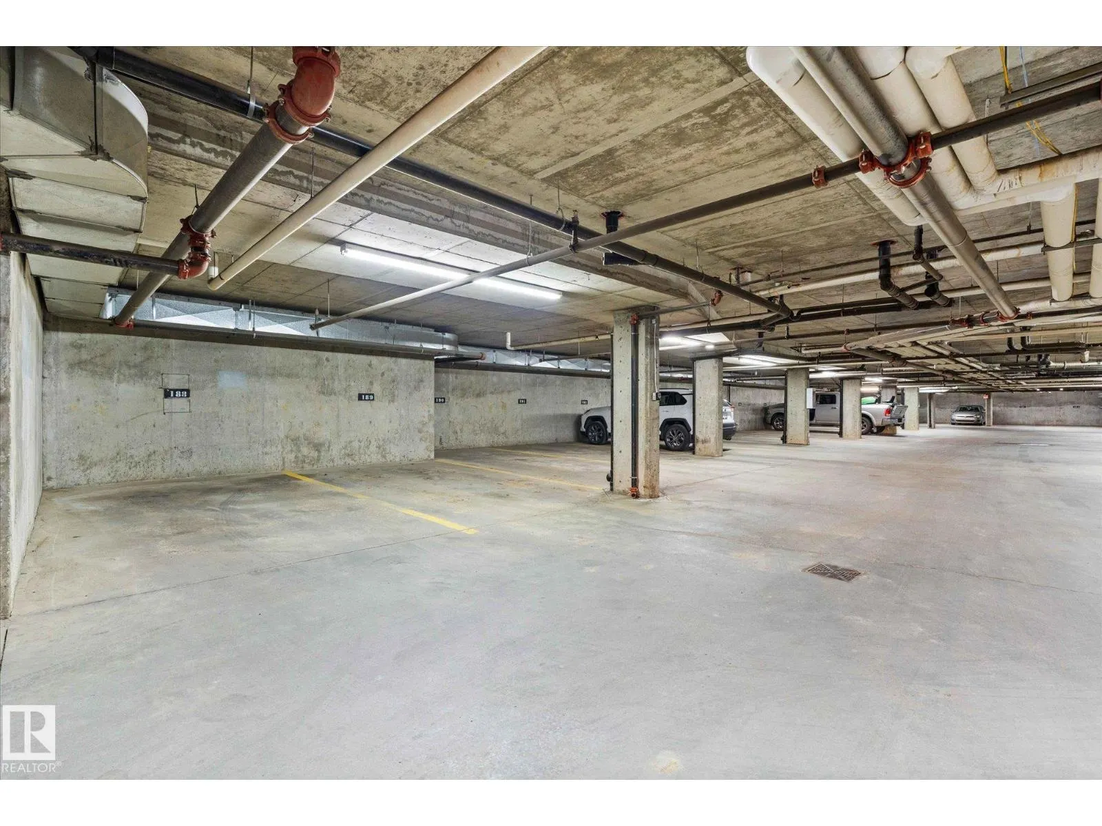 #120 240 SPRUCE RIDGE RD