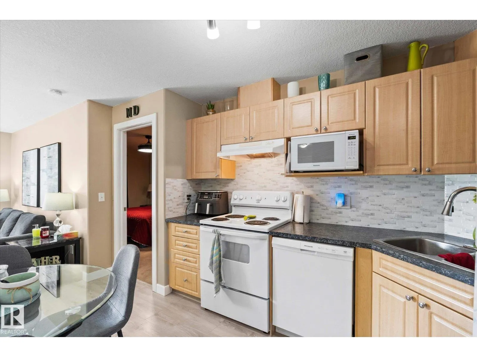 #120 240 SPRUCE RIDGE RD