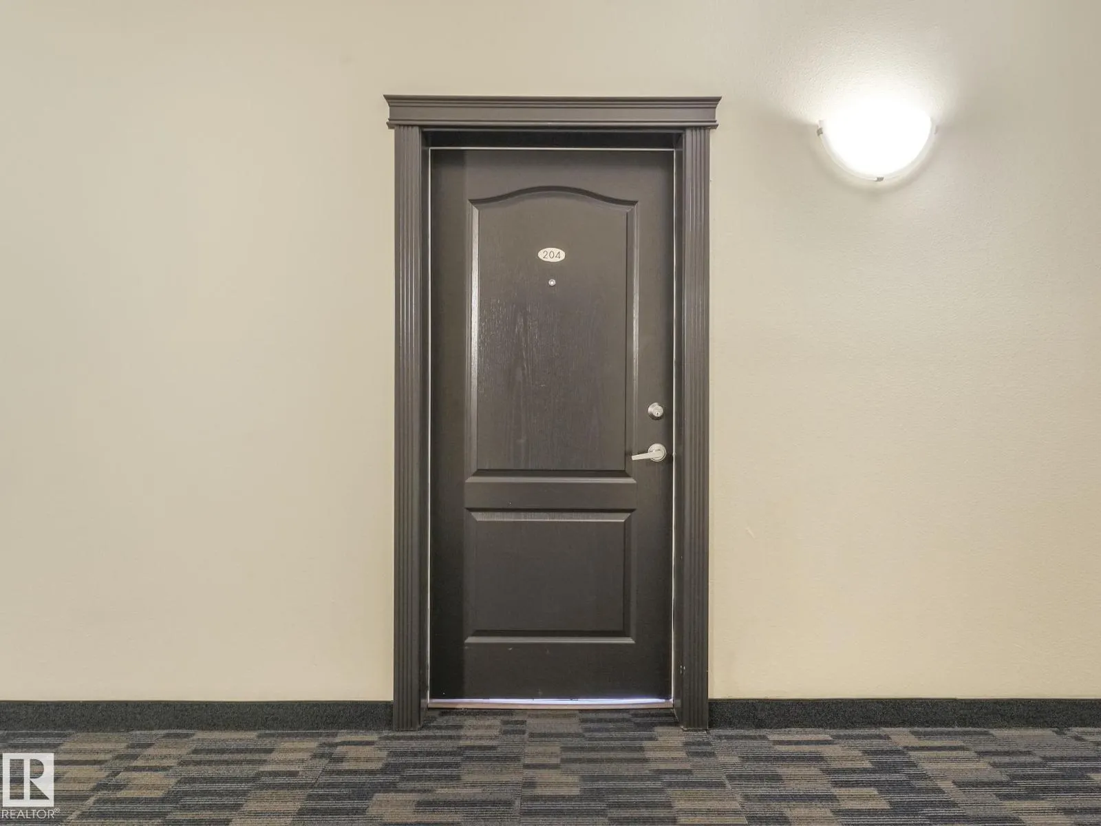 #204 5340 199 ST NW