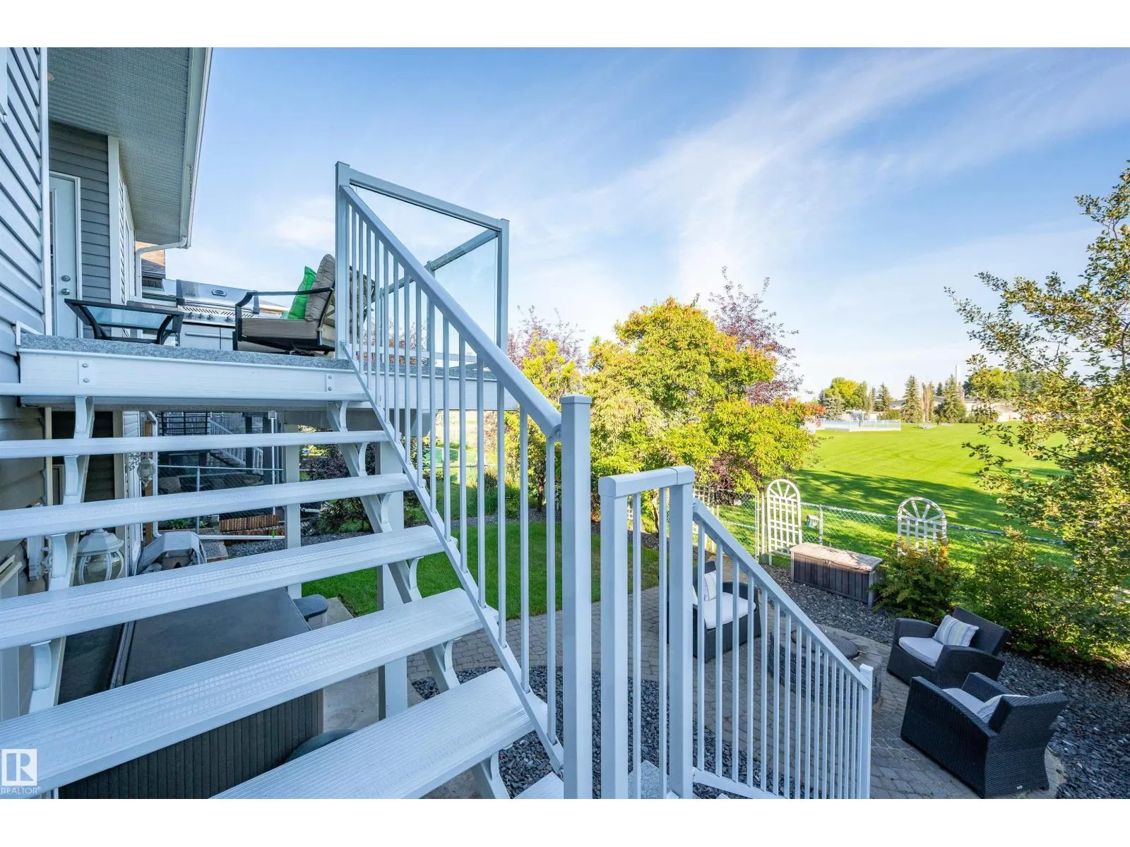 416 Forrest DR