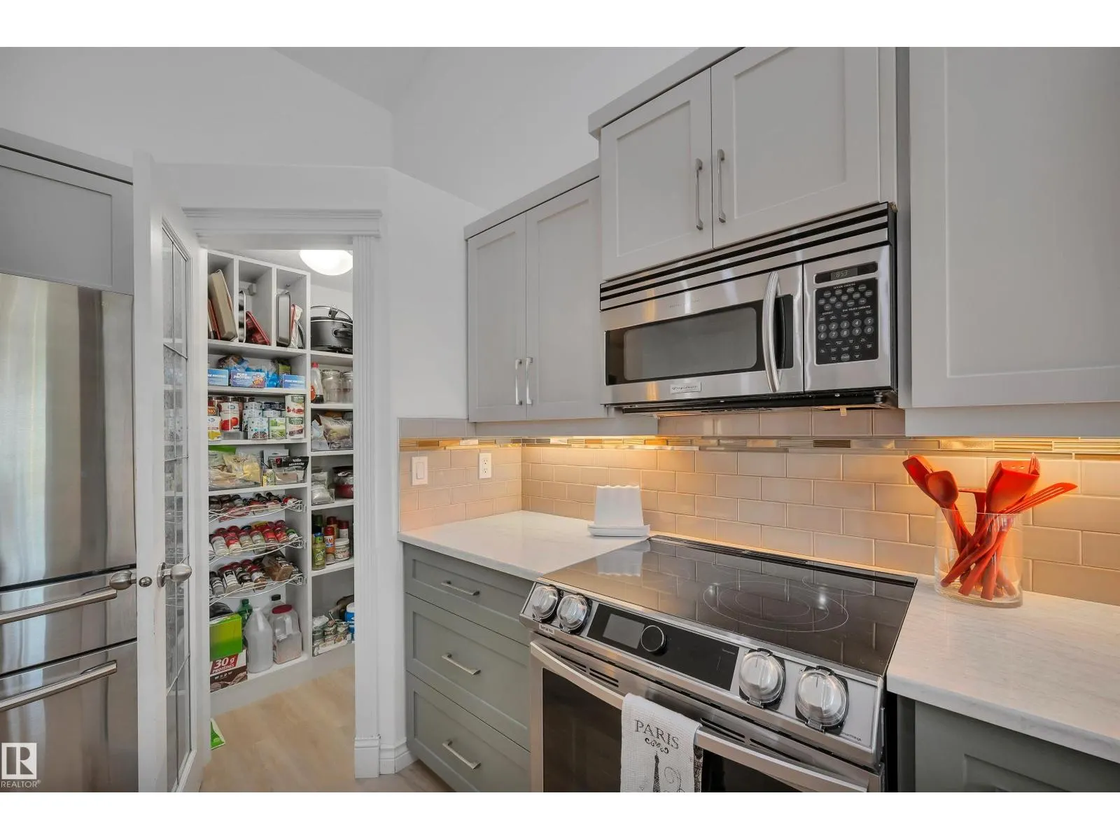 416 Forrest DR