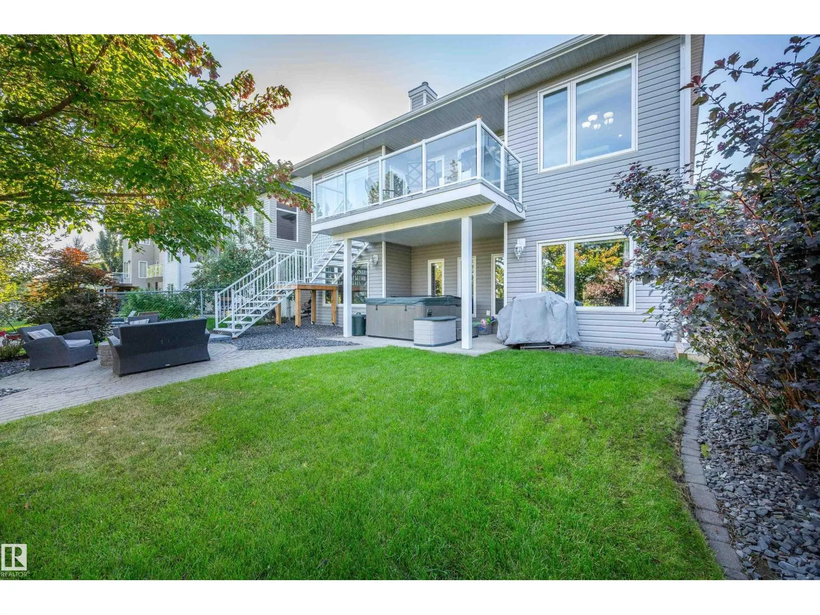 416 Forrest DR