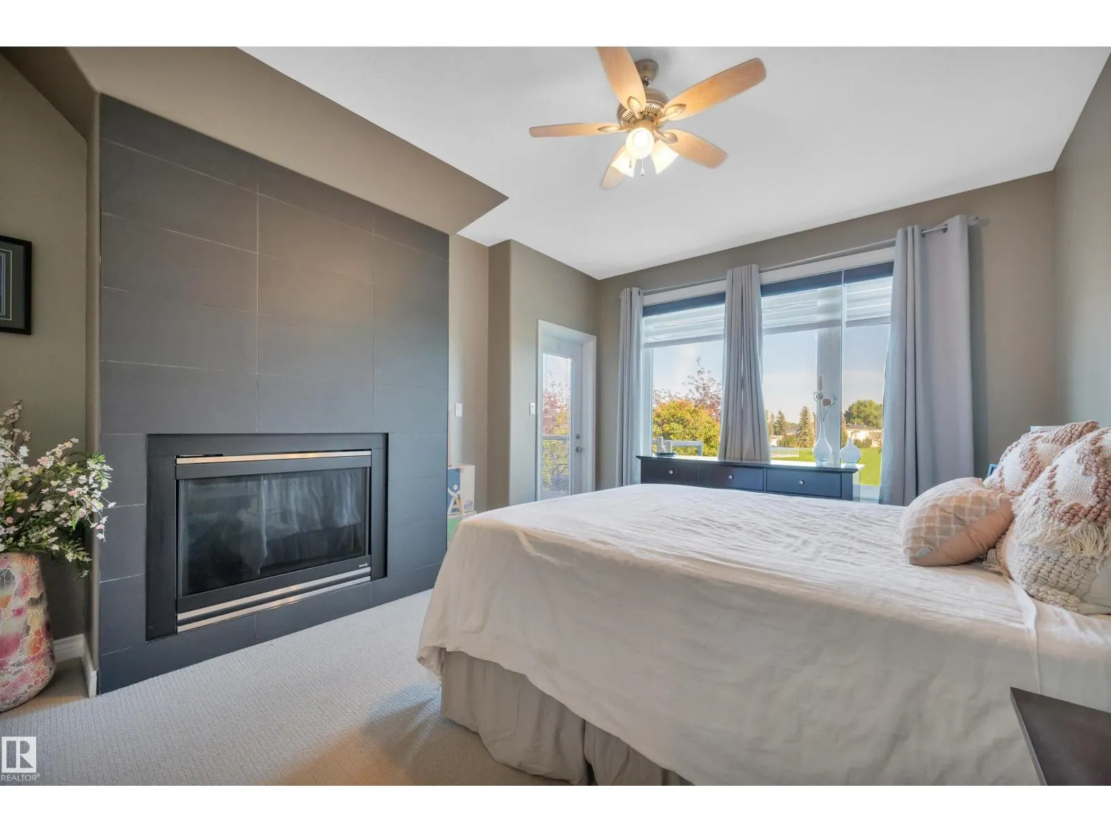 416 Forrest DR