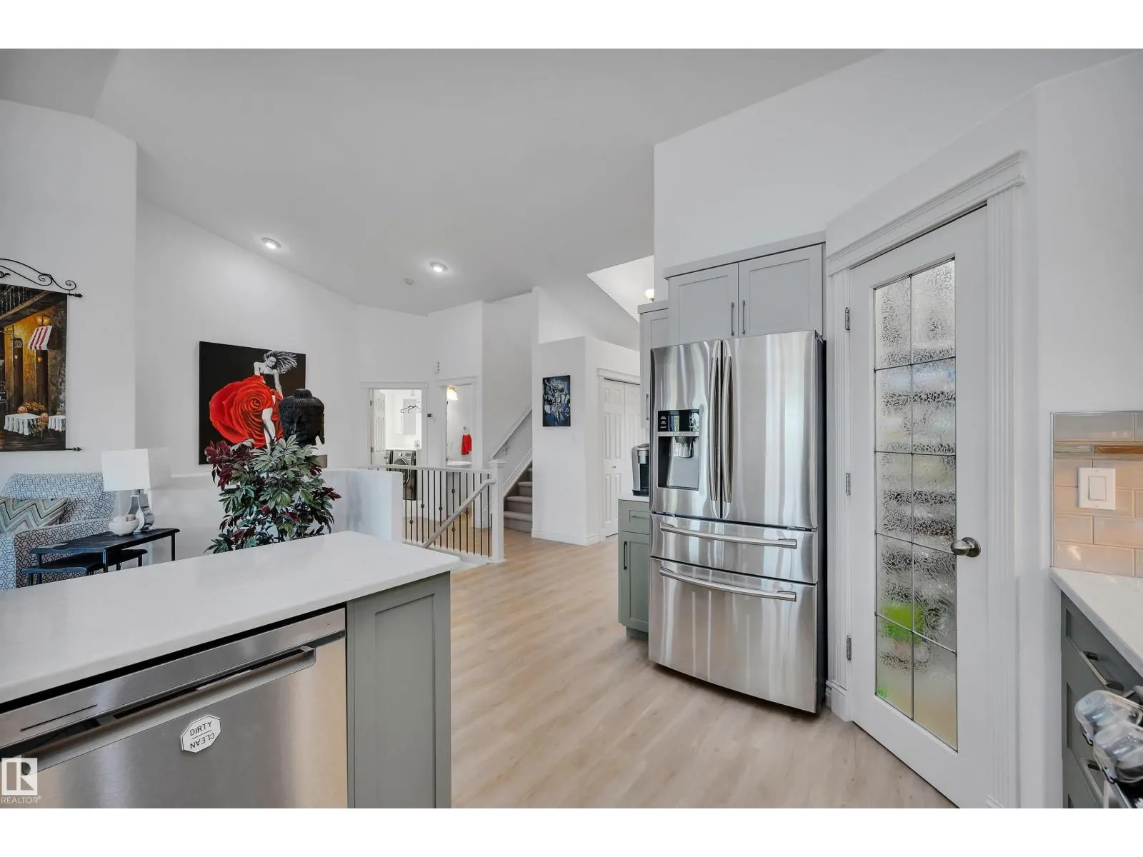 416 Forrest DR