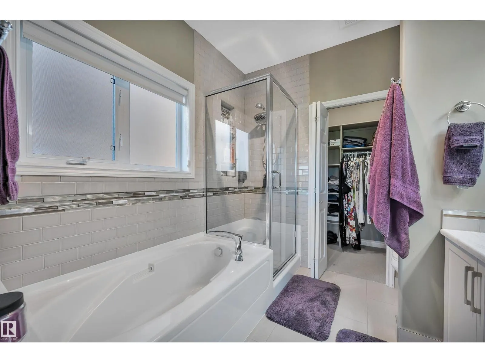 416 Forrest DR