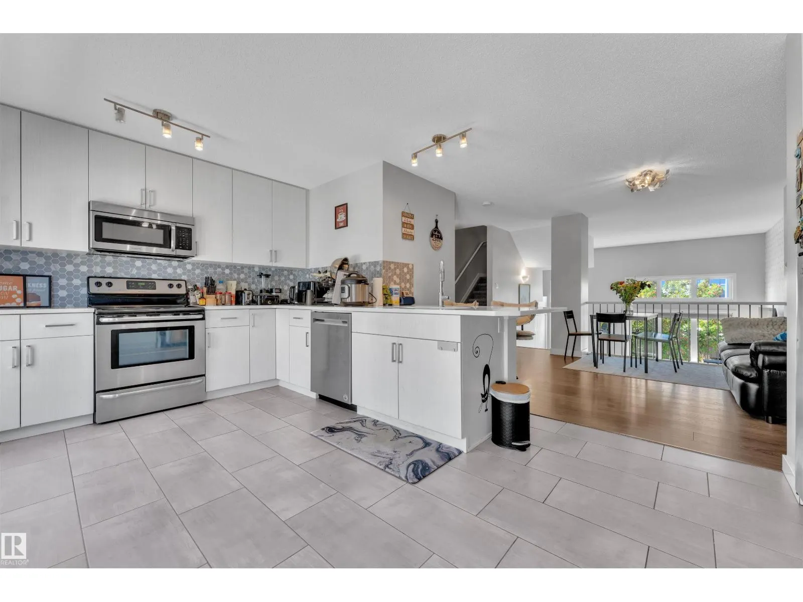 #6 4470 PROWSE RD SW