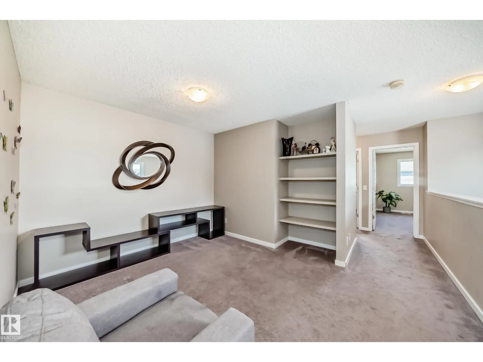 1247 McConachie BV NW NW