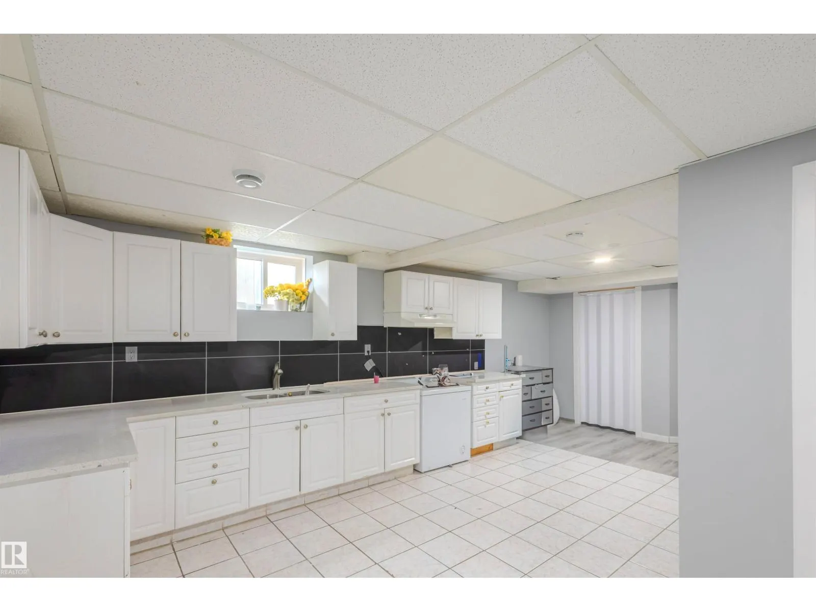 2716 44A AV NW