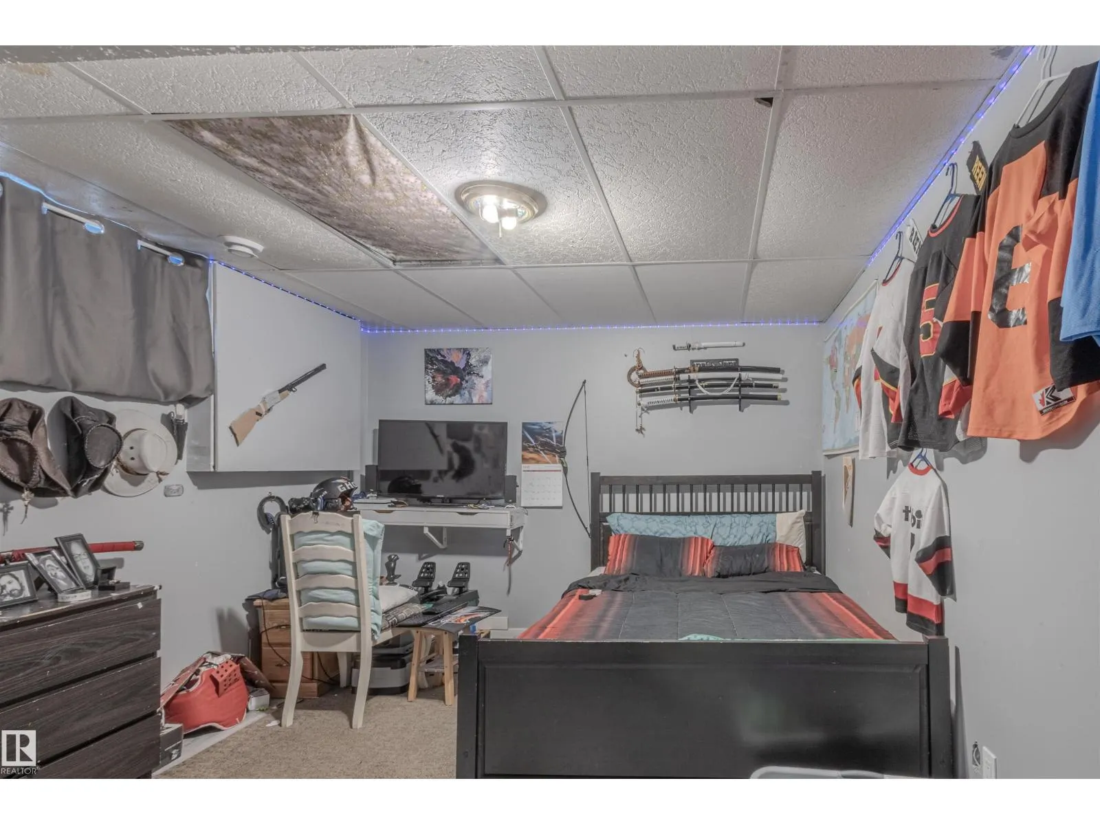 2716 44A AV NW