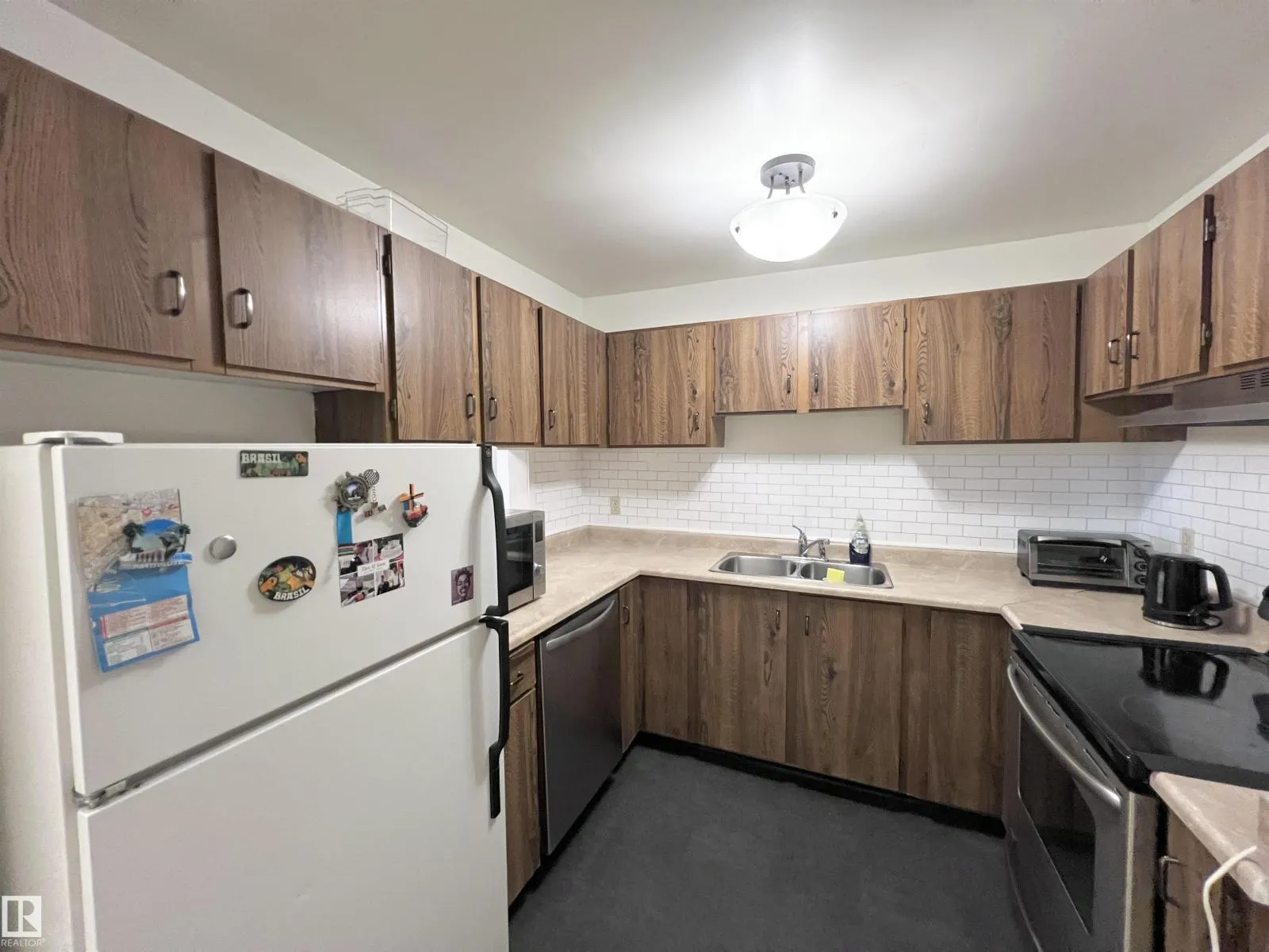 #G1 10138 116 ST NW