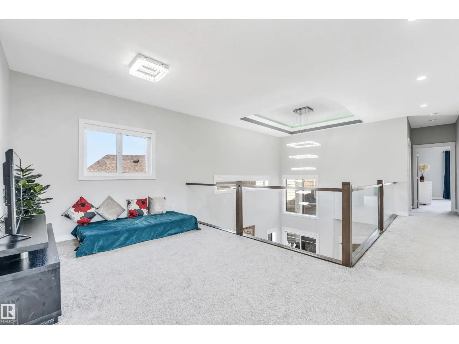 6221 172A AV NW