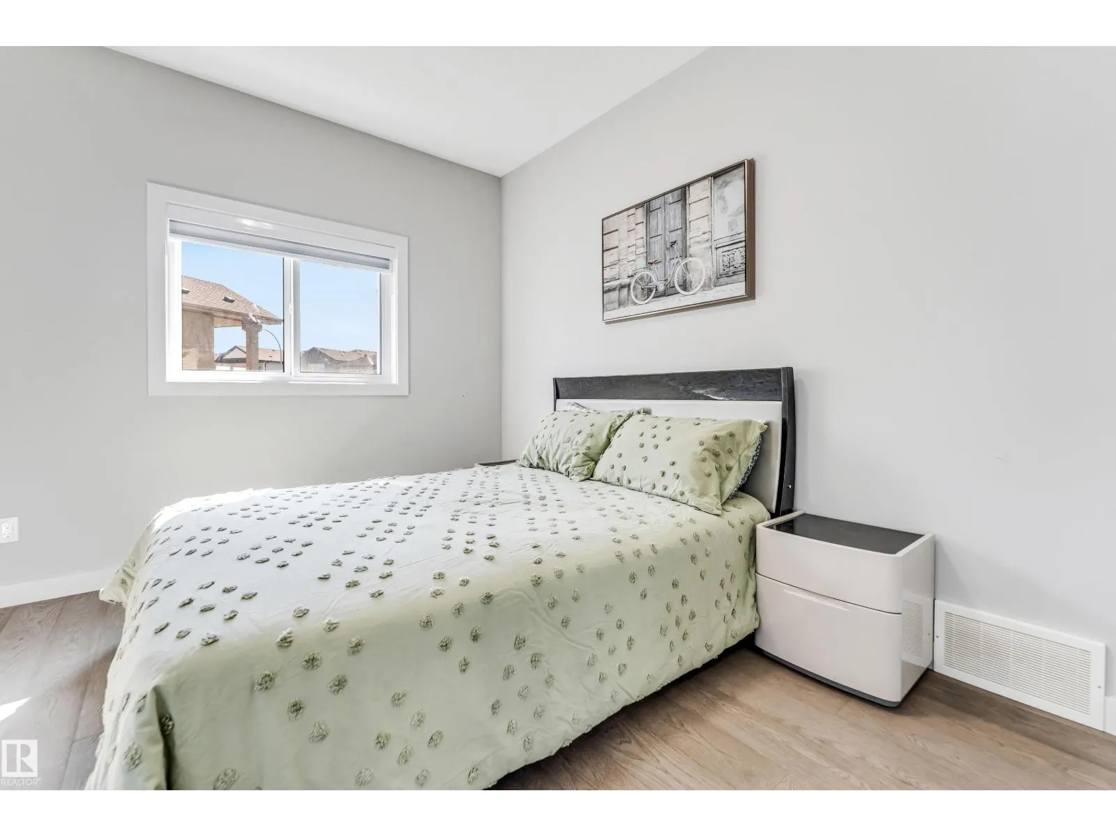 6221 172A AV NW