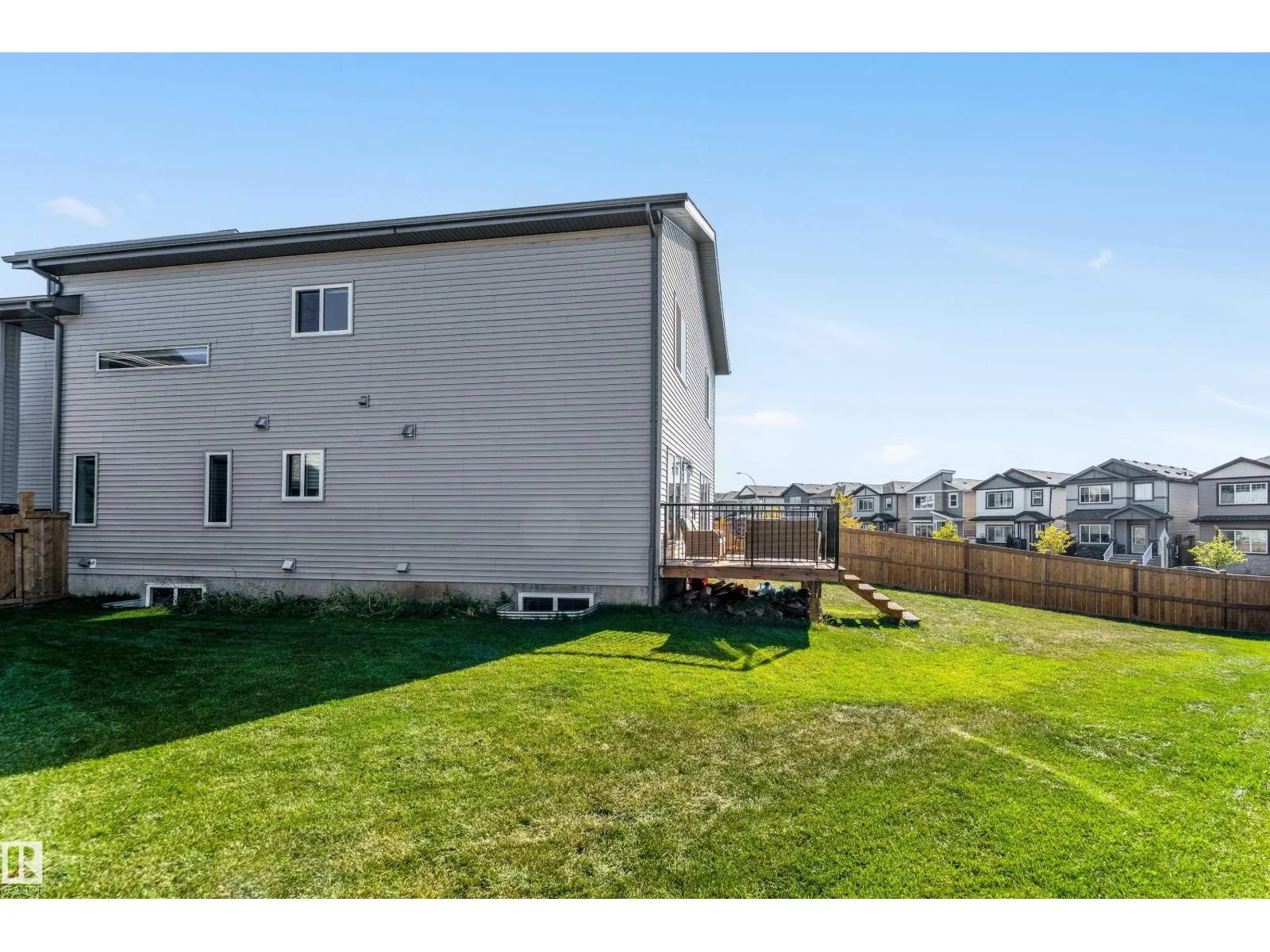 6221 172A AV NW