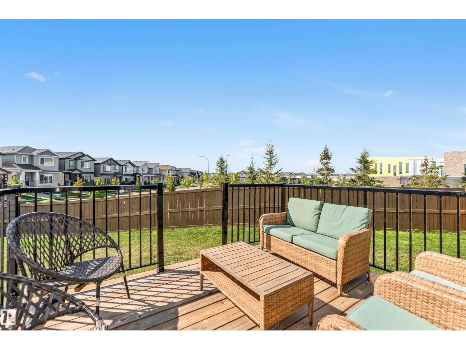 6221 172A AV NW
