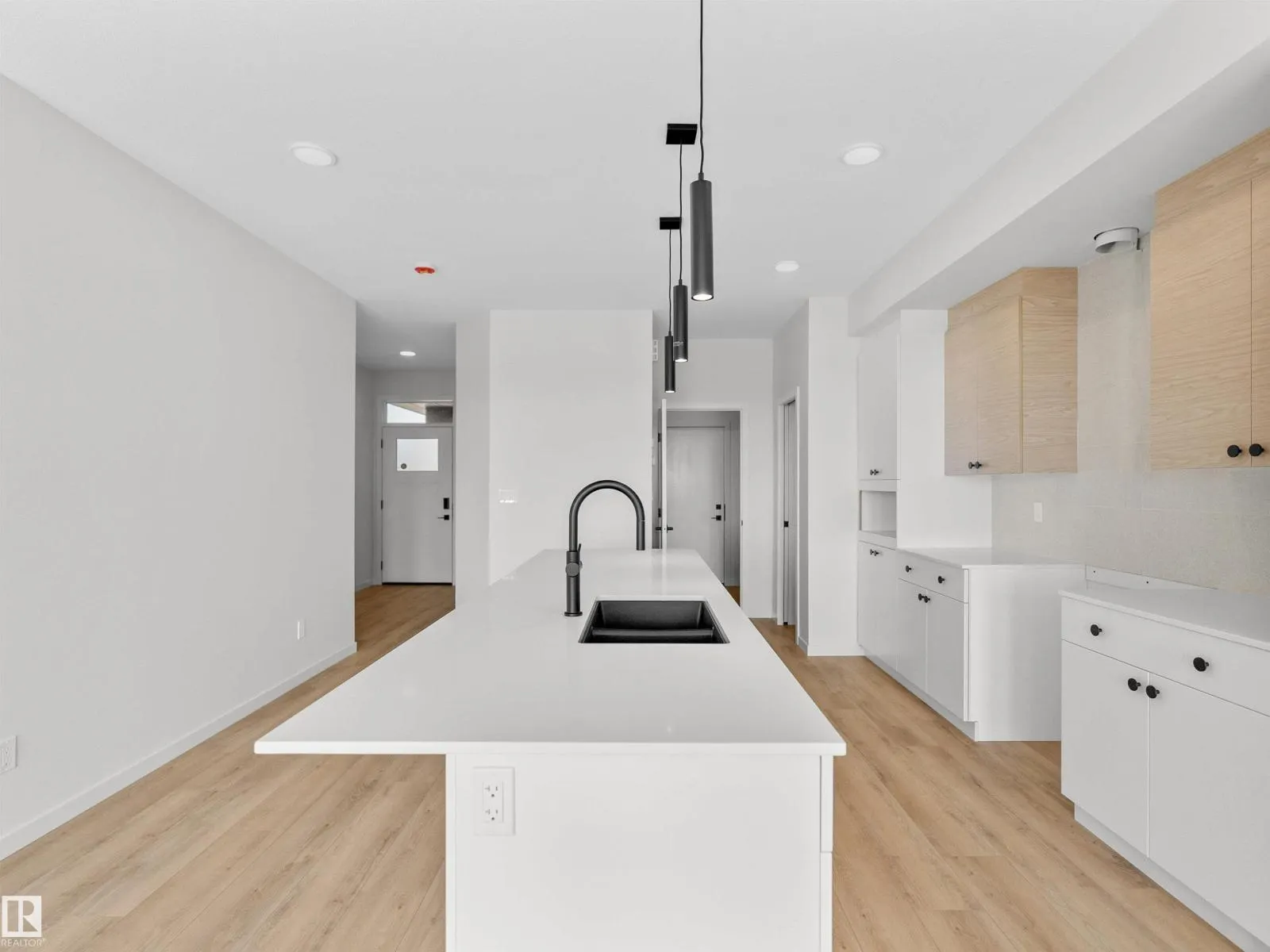 22919 80 AV NW
