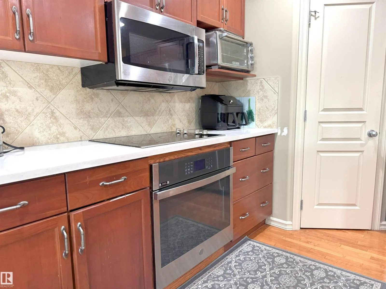 1206 MCKINNEY CO NW