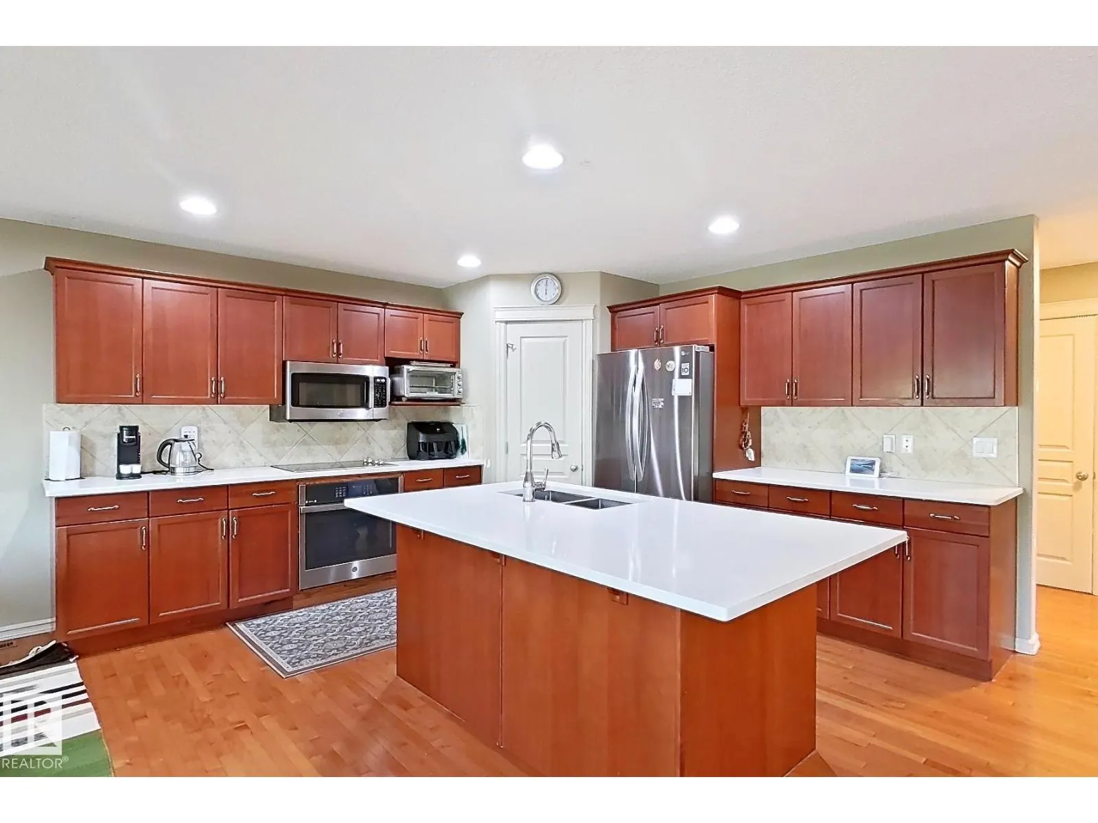 1206 MCKINNEY CO NW