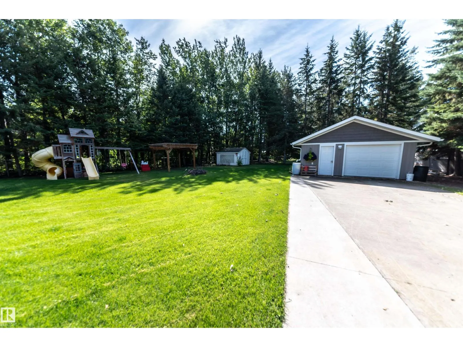 4811 49A AV