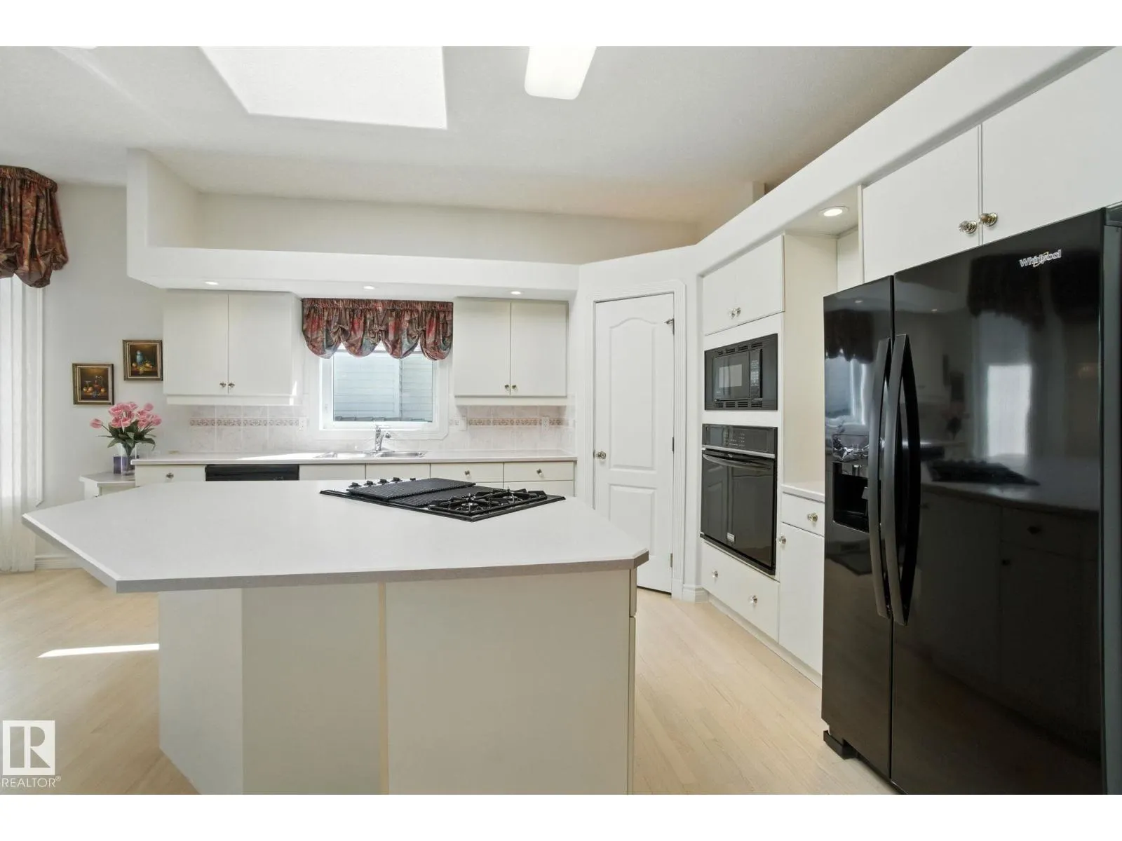 172 BLACKBURN W SW