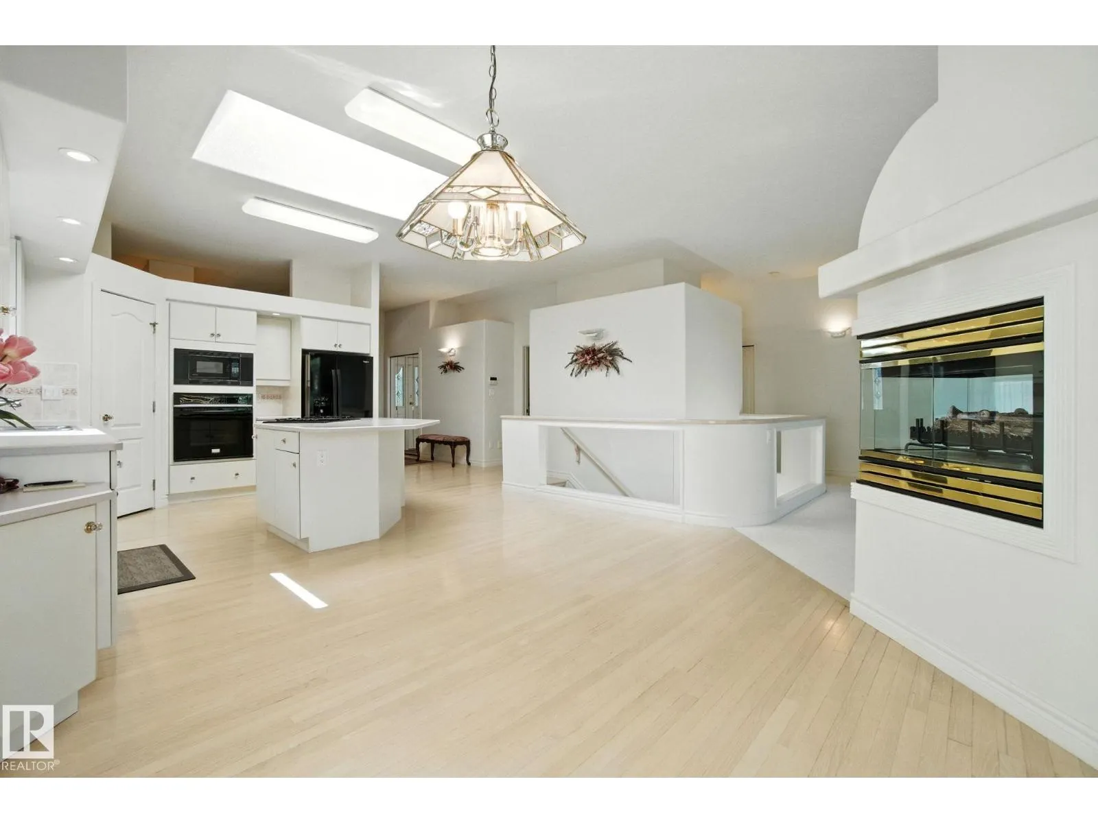 172 BLACKBURN W SW