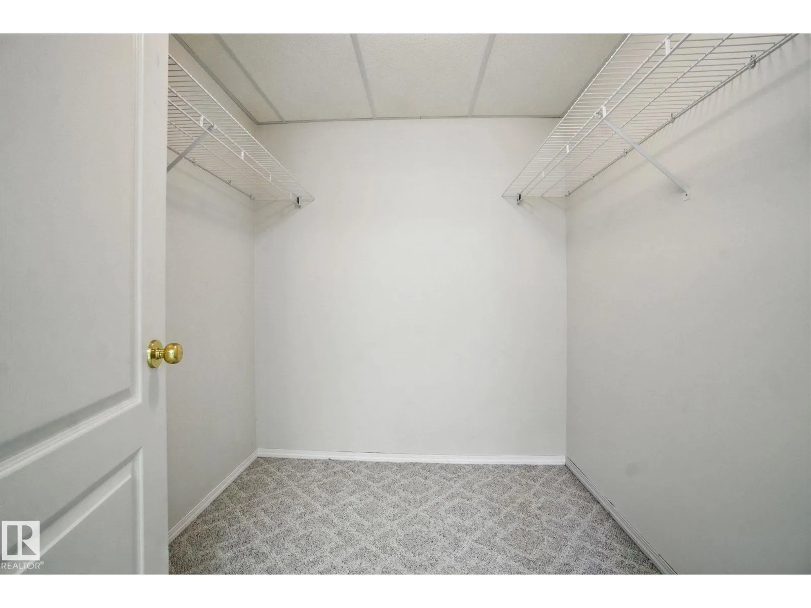172 BLACKBURN W SW