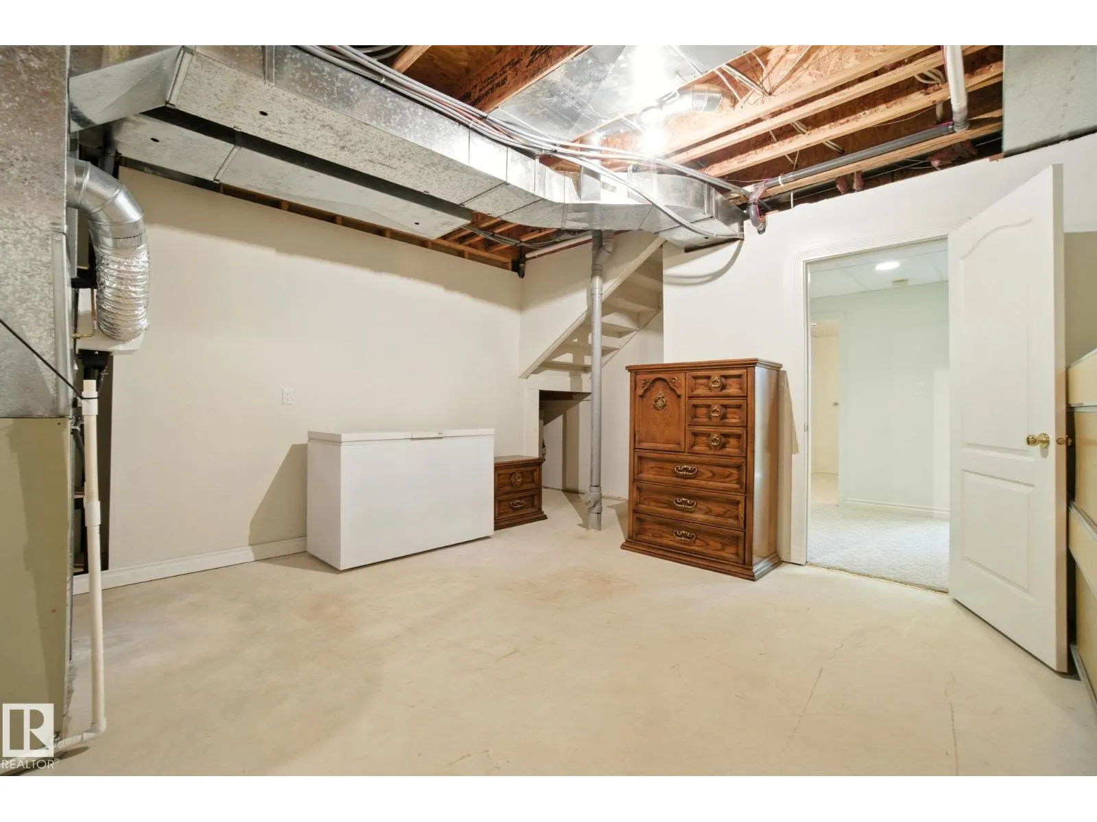 172 BLACKBURN W SW