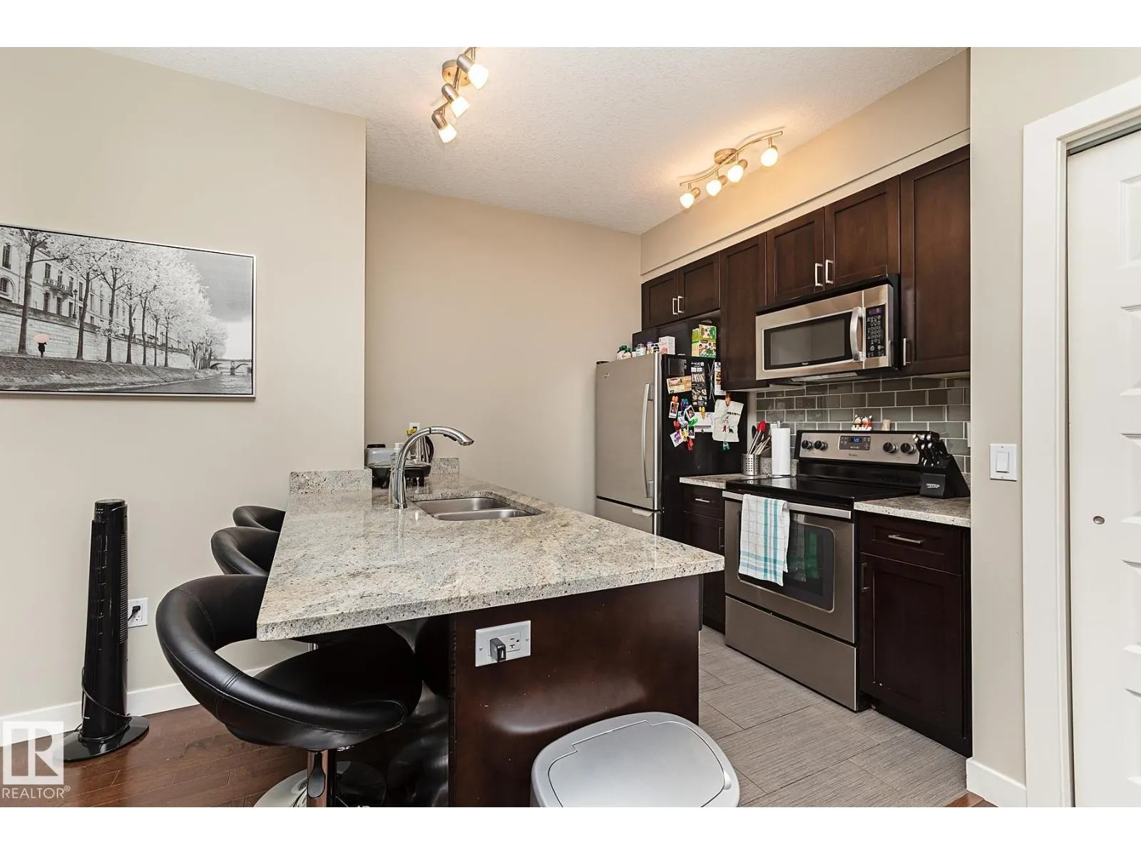 #209 1238 WINDERMERE WY SW