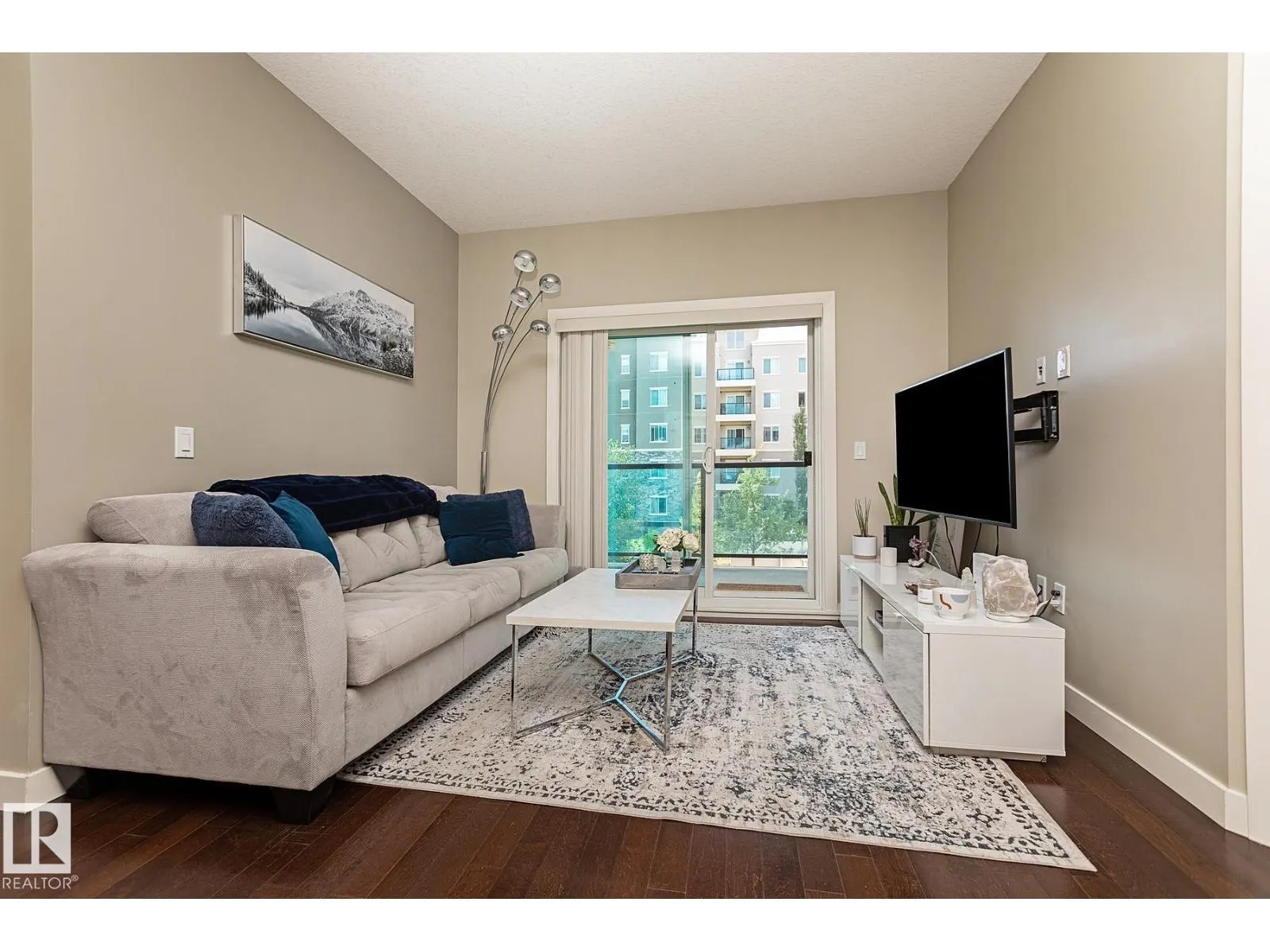 #209 1238 WINDERMERE WY SW