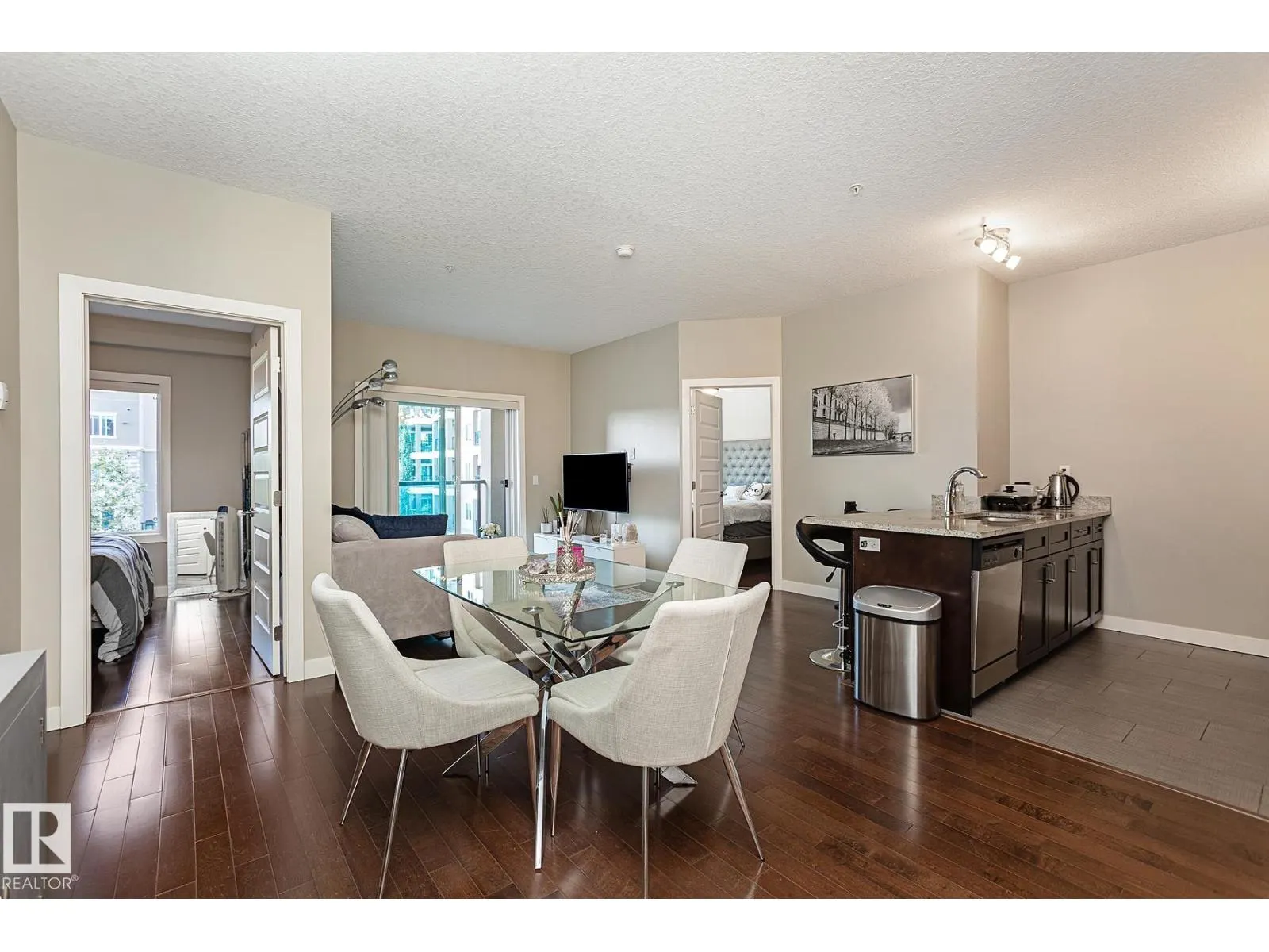 #209 1238 WINDERMERE WY SW