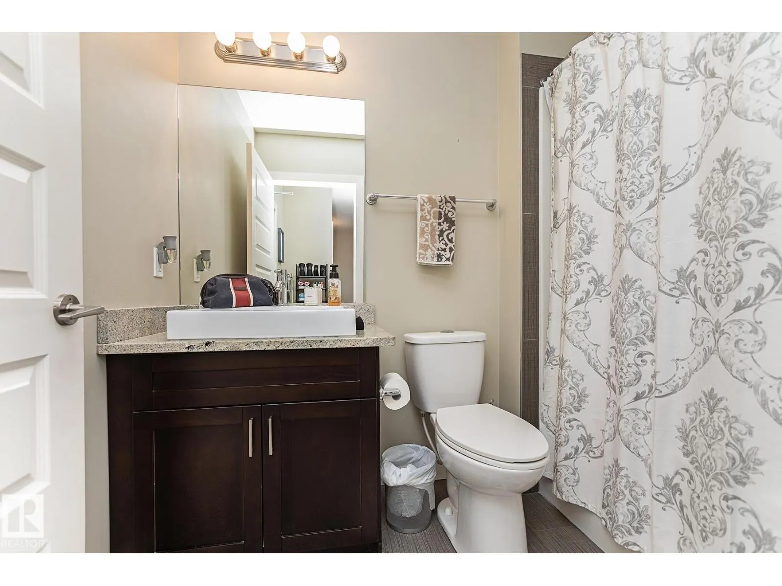 #209 1238 WINDERMERE WY SW