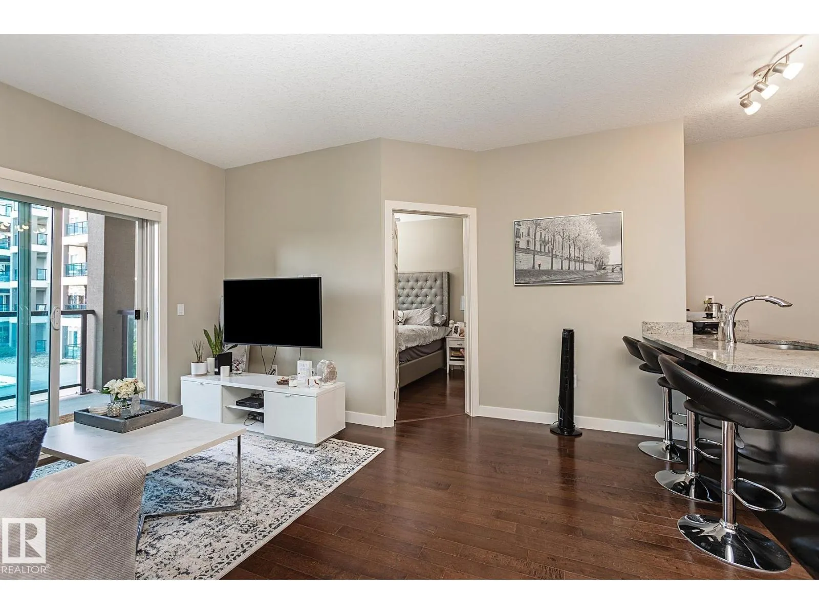 #209 1238 WINDERMERE WY SW