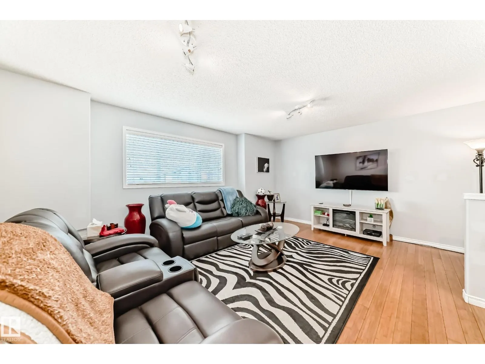 5506 165 AV NW