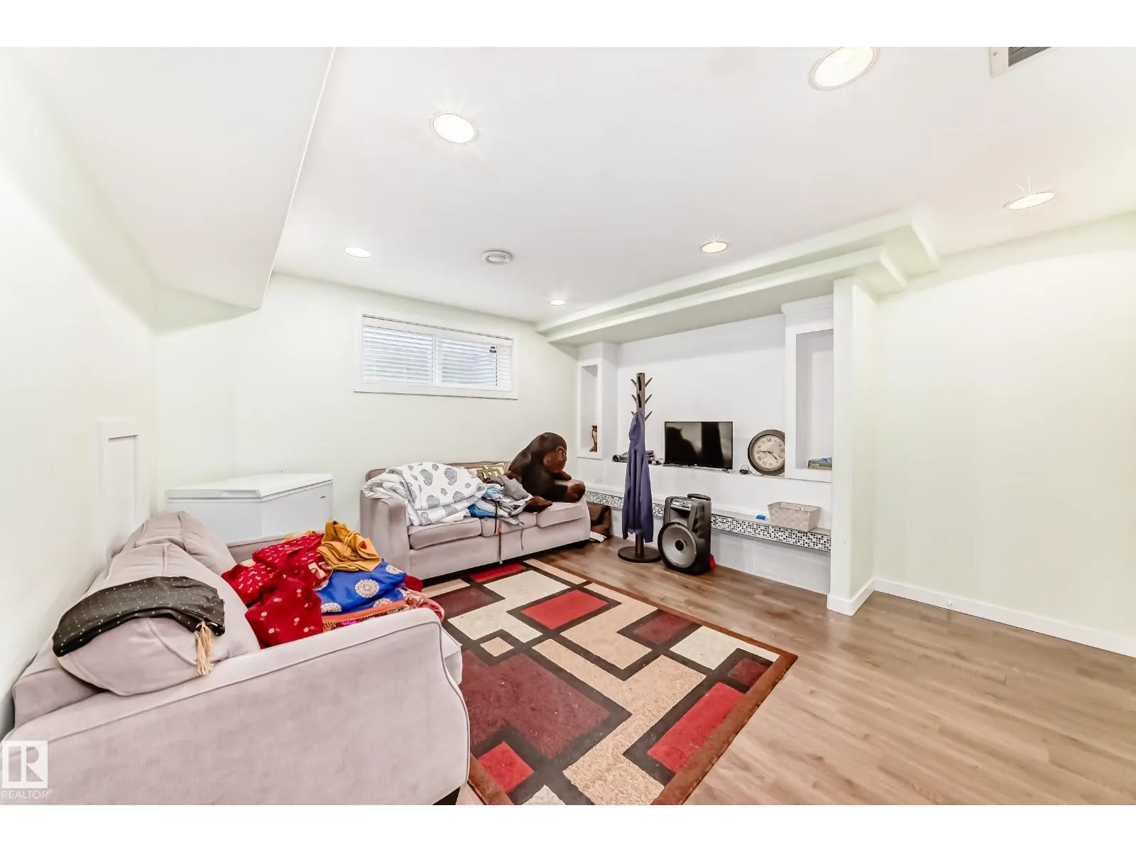 5506 165 AV NW
