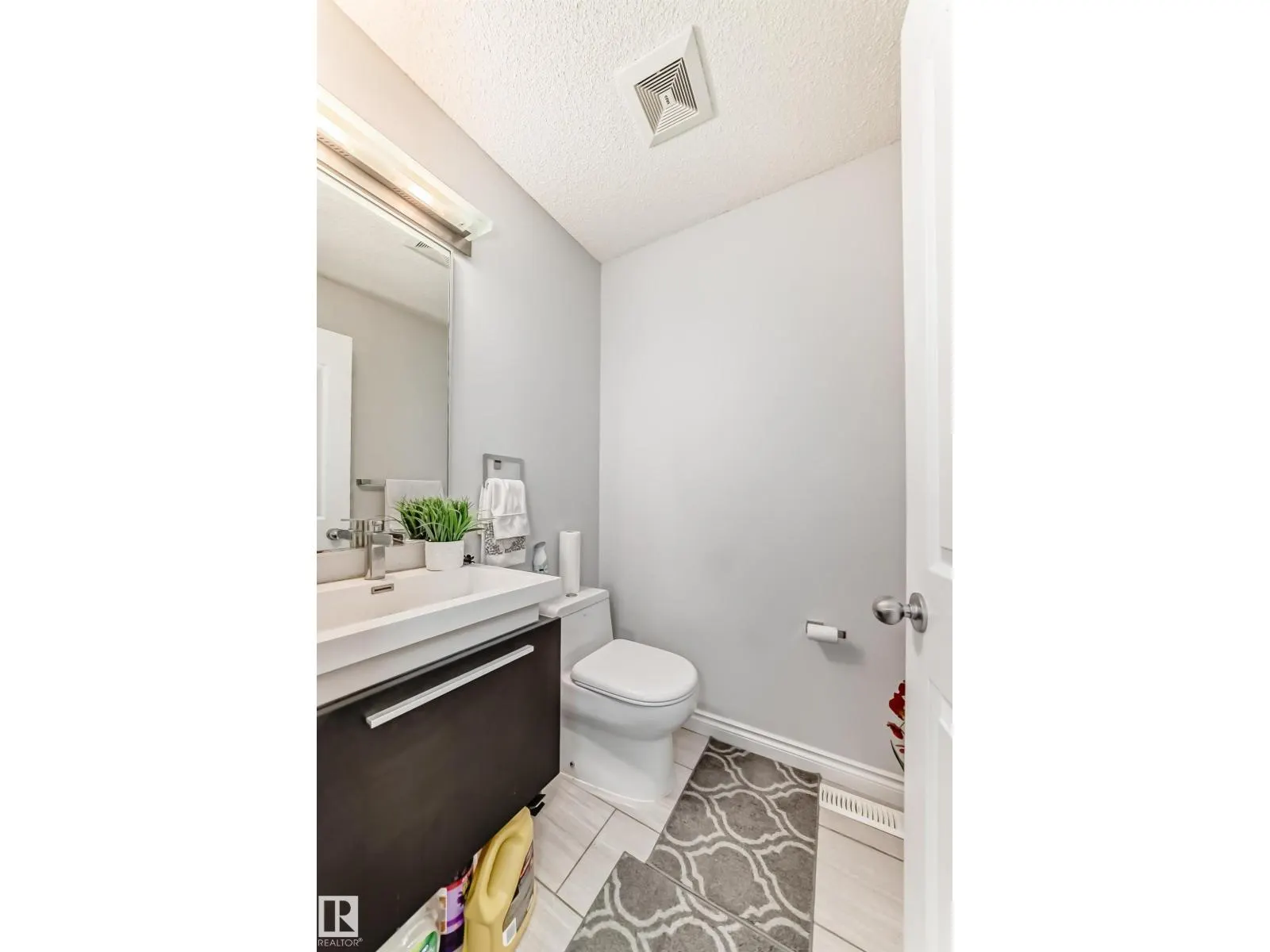 5506 165 AV NW