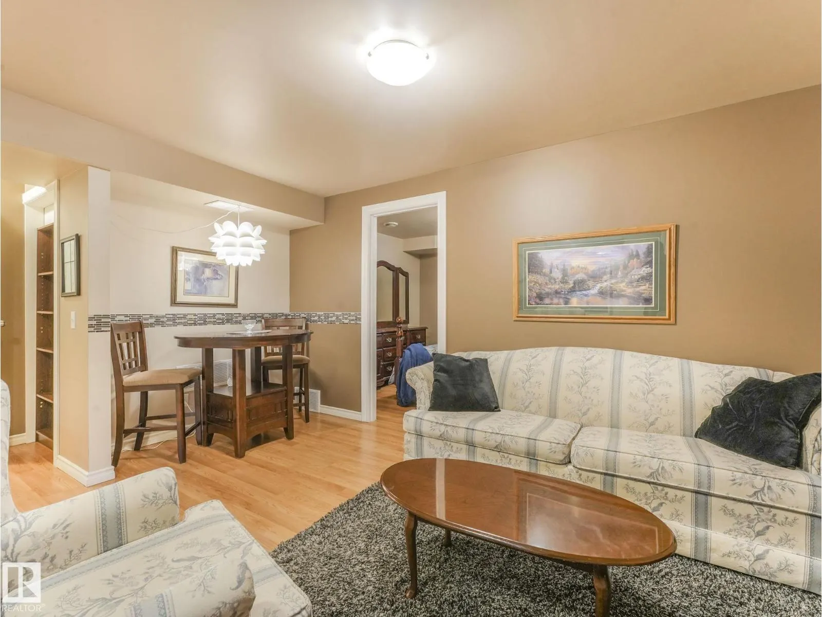 6123 5 AV SW